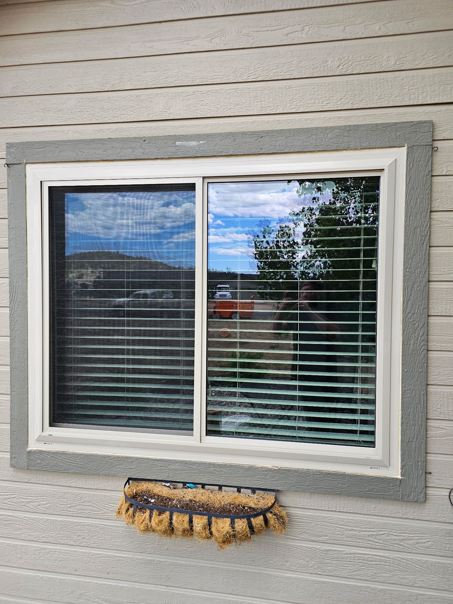  for Vivid Windows in Centerville, UT