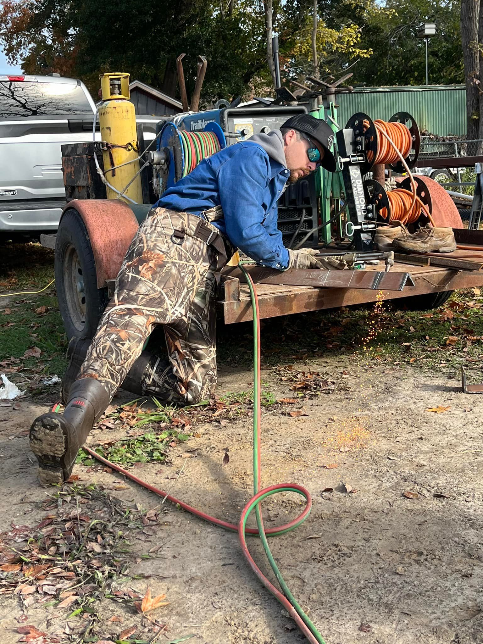  for Rafter KW Welding in Dallas, Texas