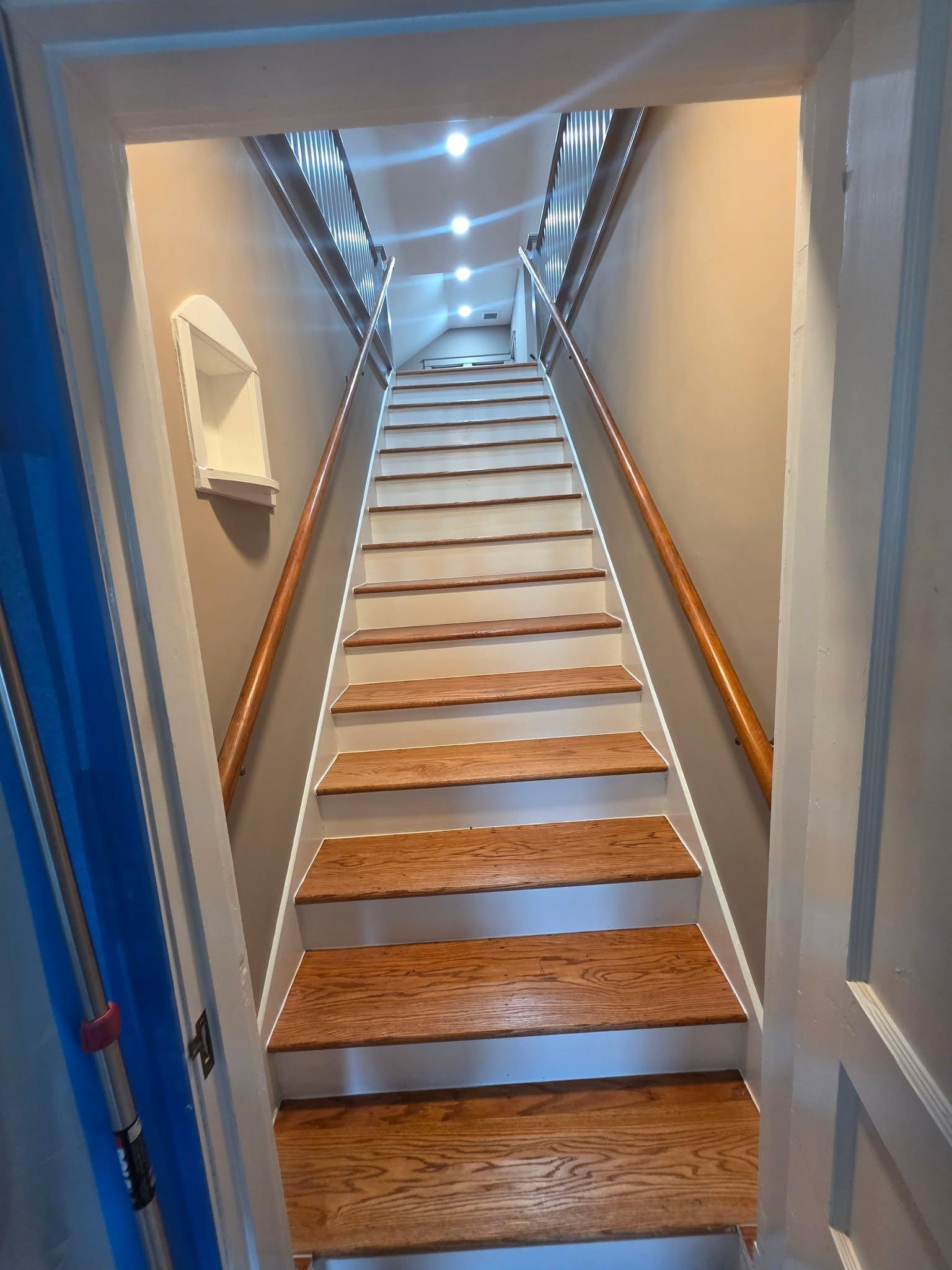  for Comptons Painting LLC in Smyrna, TN