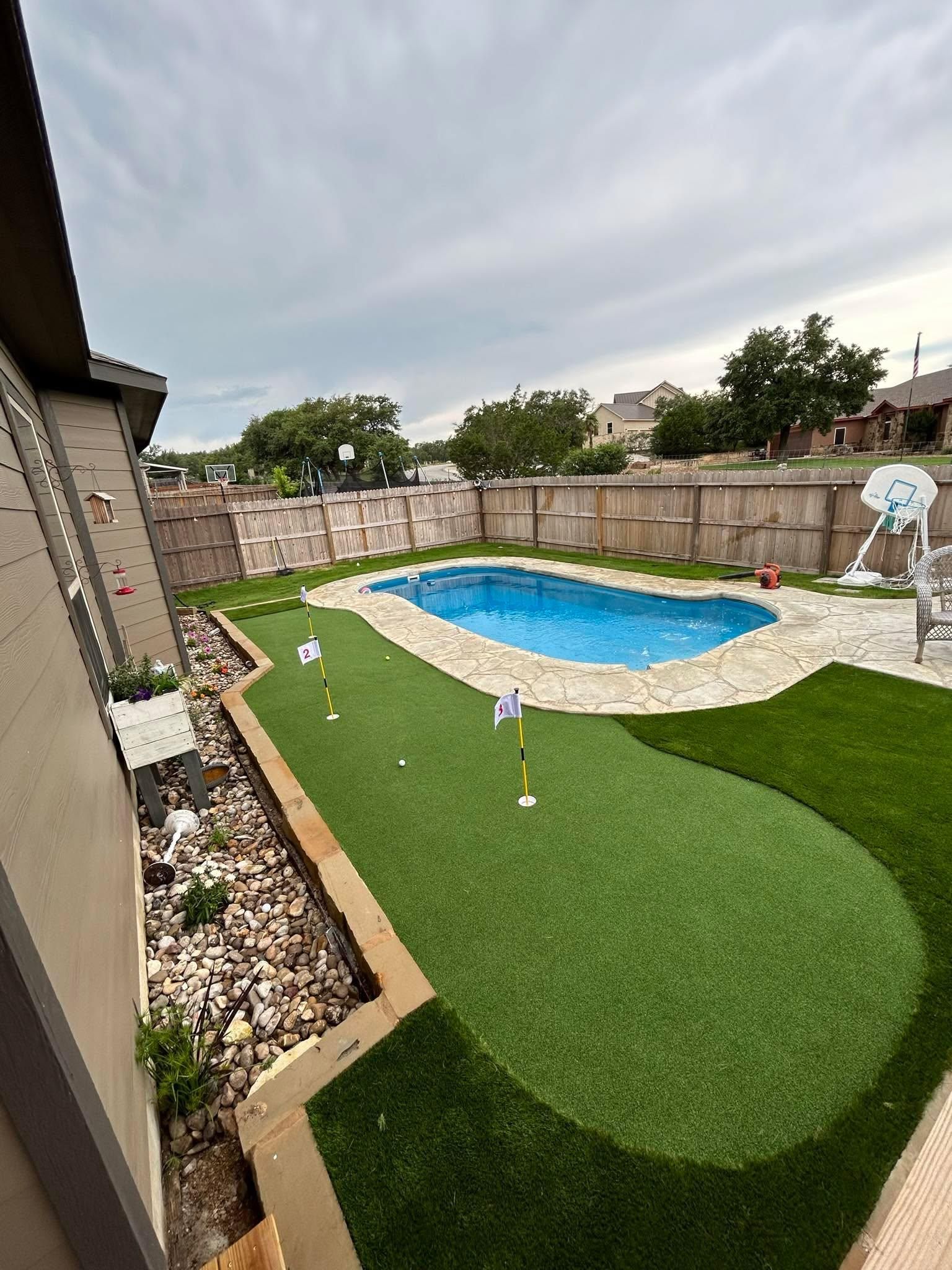  for Creative Edge Co. in San Antonio, TX