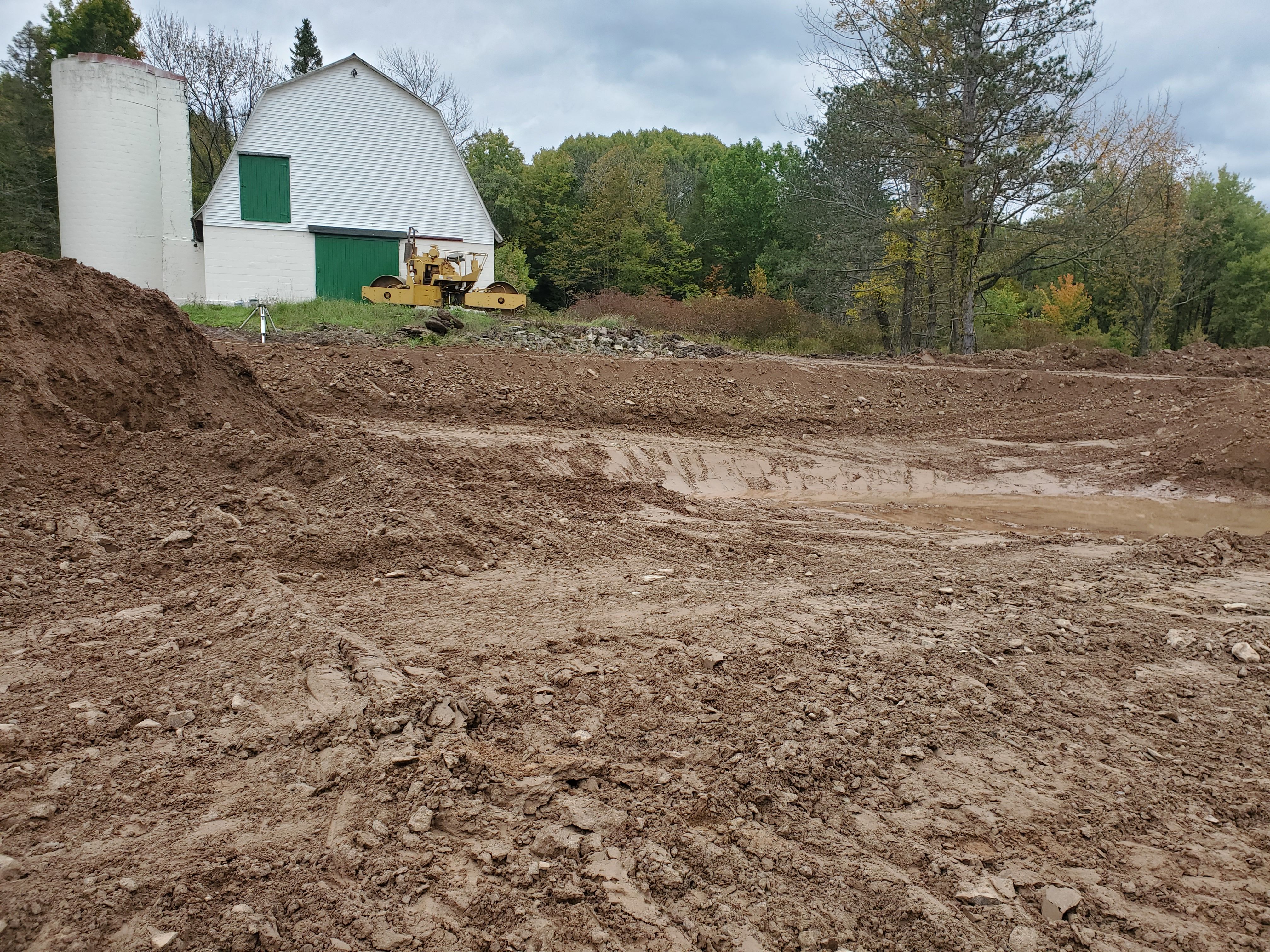  for R McK Excavating in Lake Ariel, PA