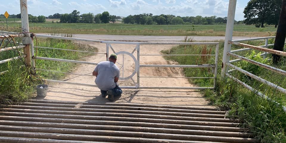  for Rafter KW Welding in Dallas, Texas