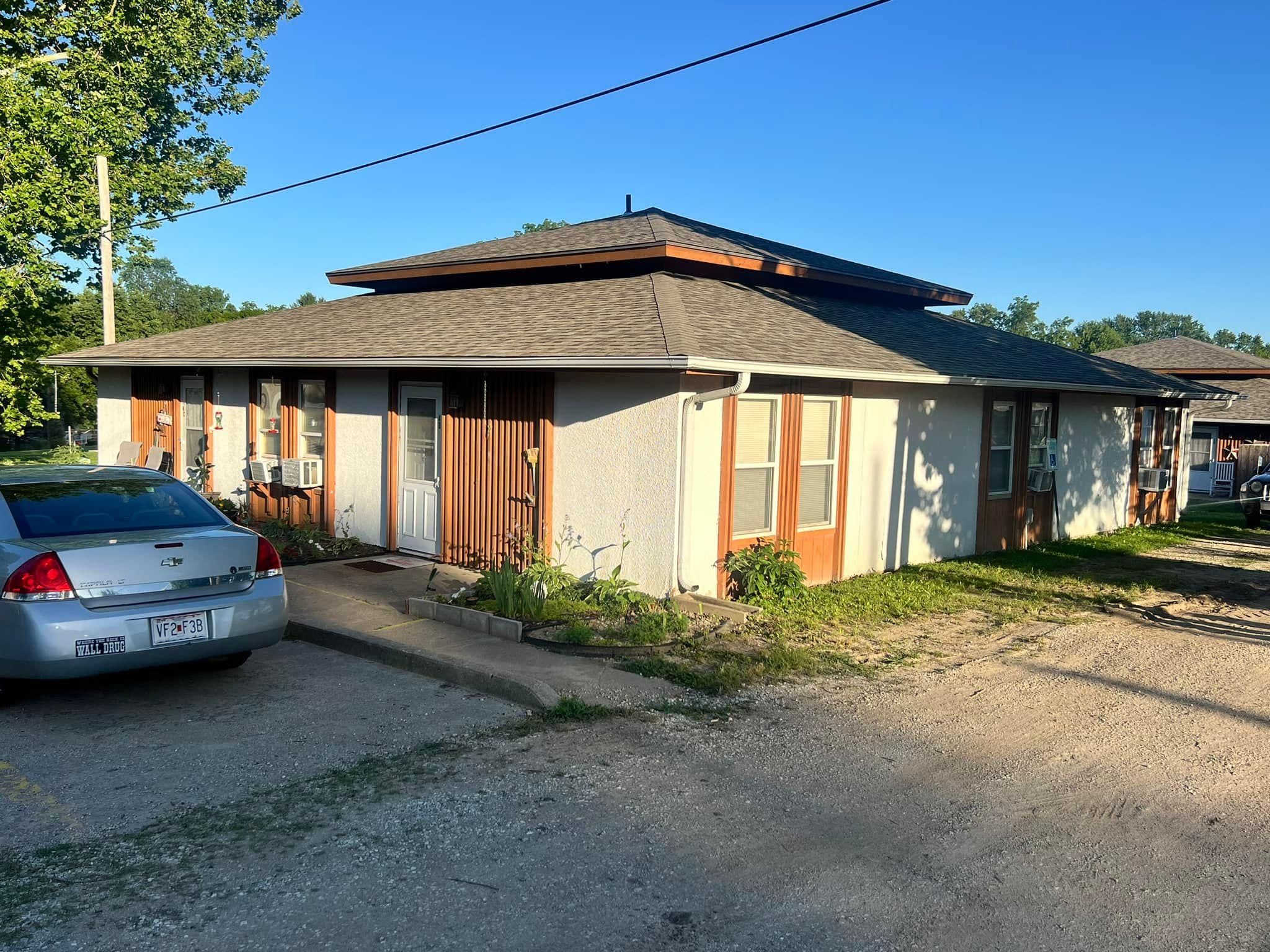  for Full Roof  in Saint Joseph, MO