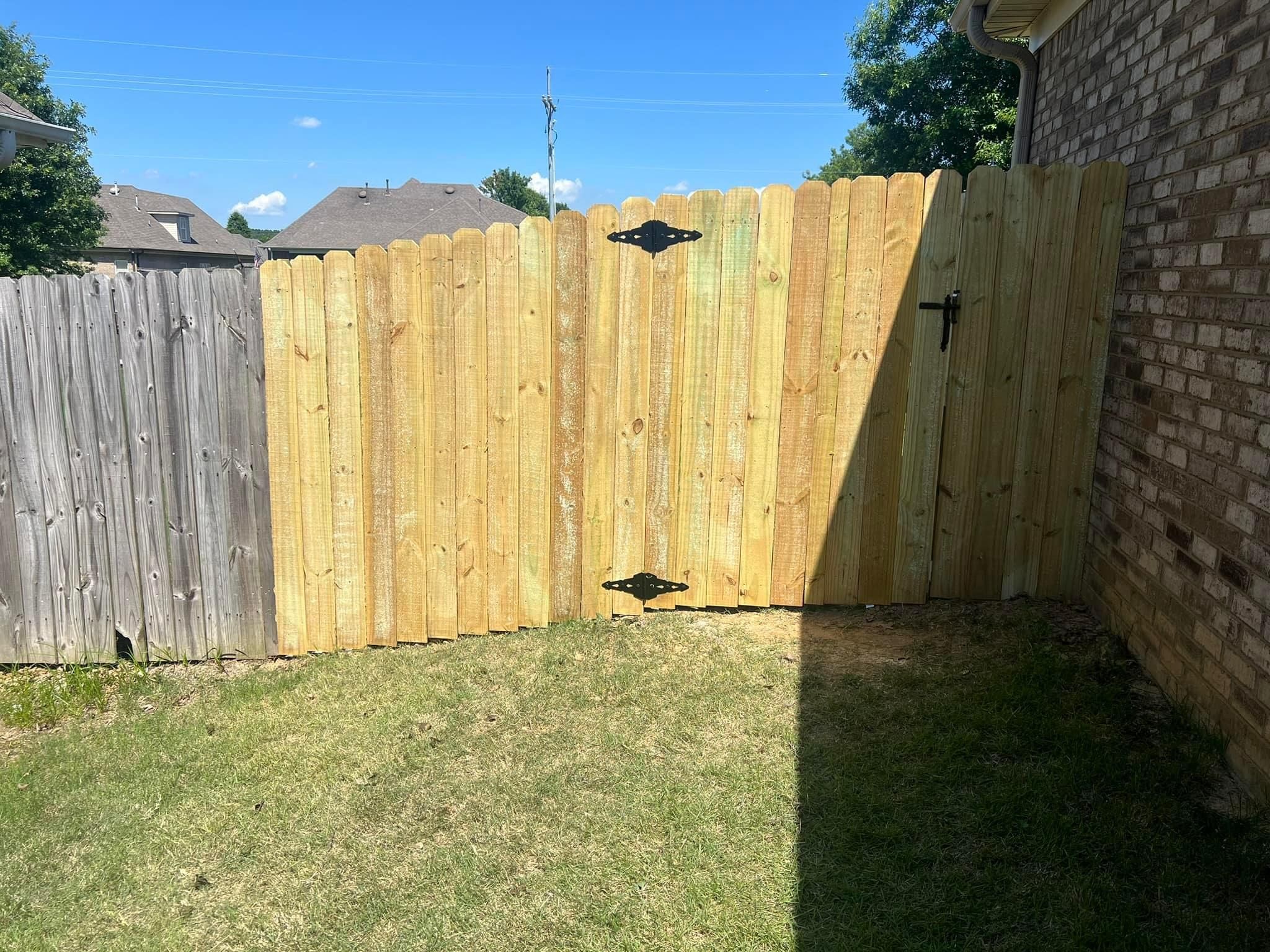  for Manning Fence, LLC in Hernando, MS