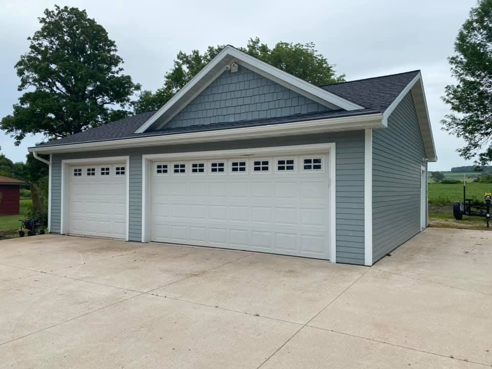  for Paint Kings LLC in Sheboygan, WI