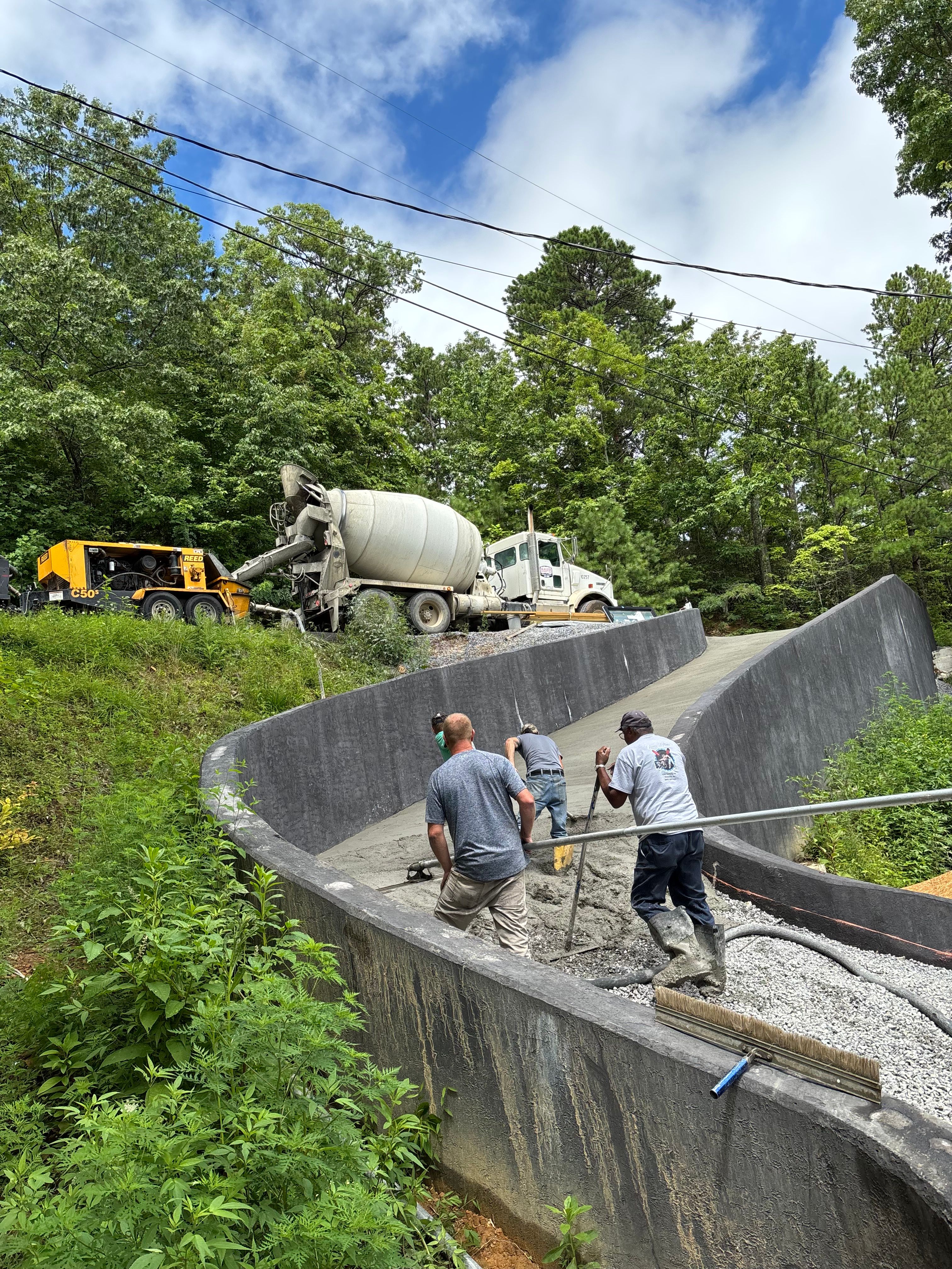  for Williams Concrete Pumping in Knoxville, Tennessee