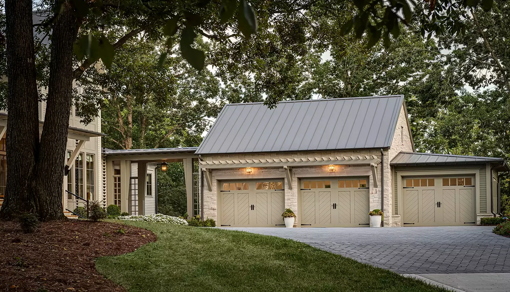 Clopay Cayon Ridge  for United Pro Services in San Antonio, TX