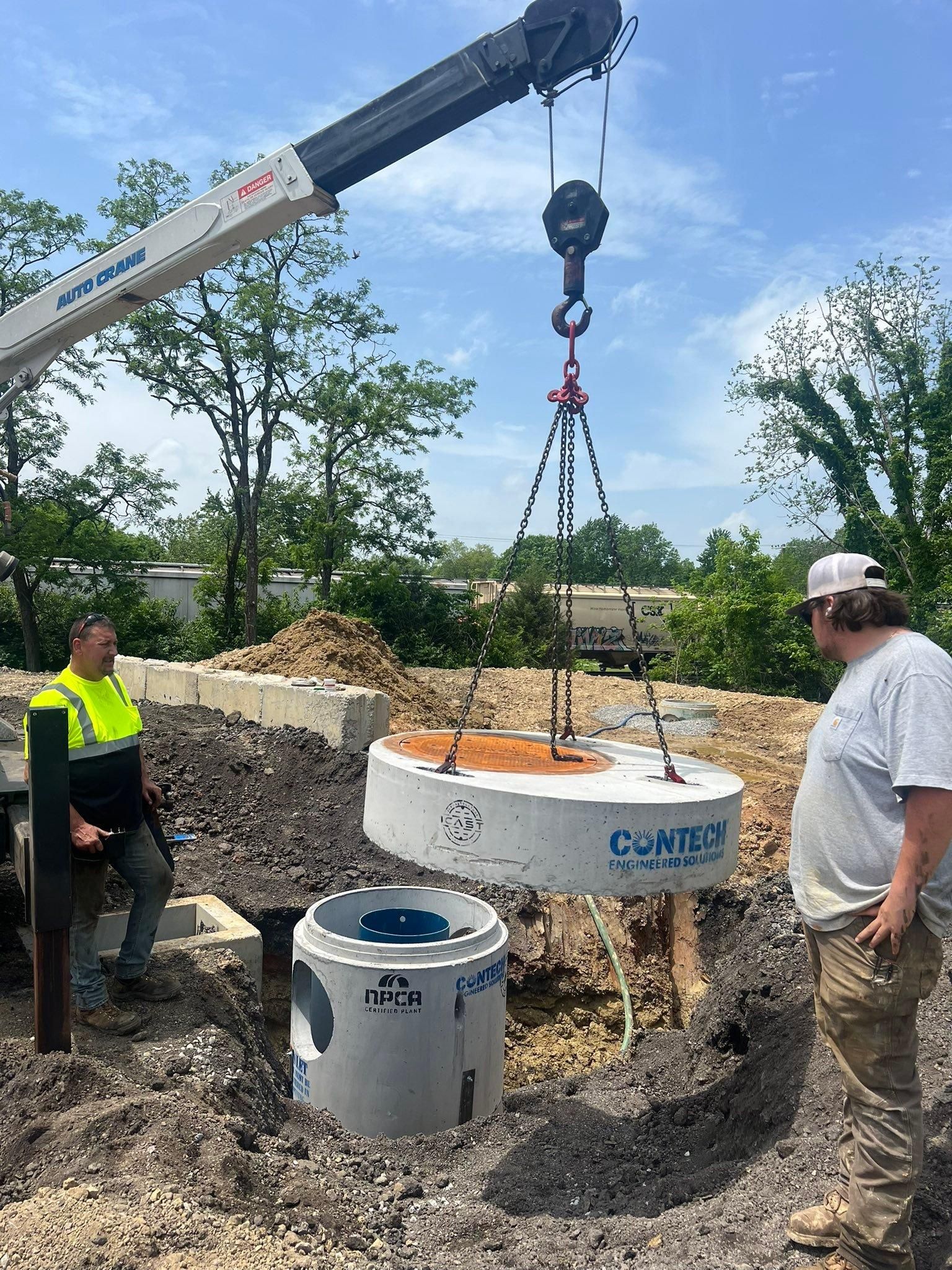  for Danny Rhodes Trucking & Excavation in Shepherdsville, KY