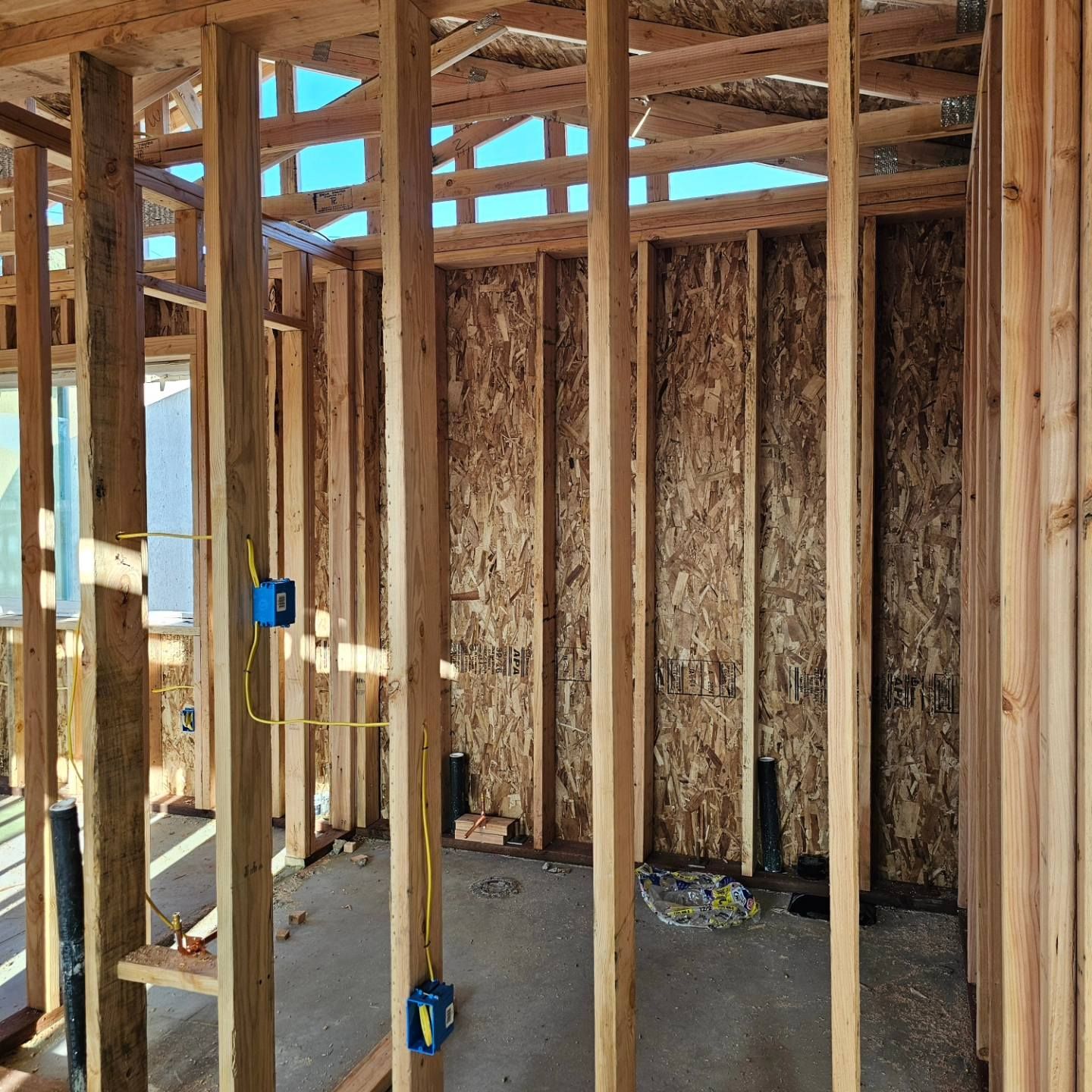  for KDM Building & Construction in Barstow, CA