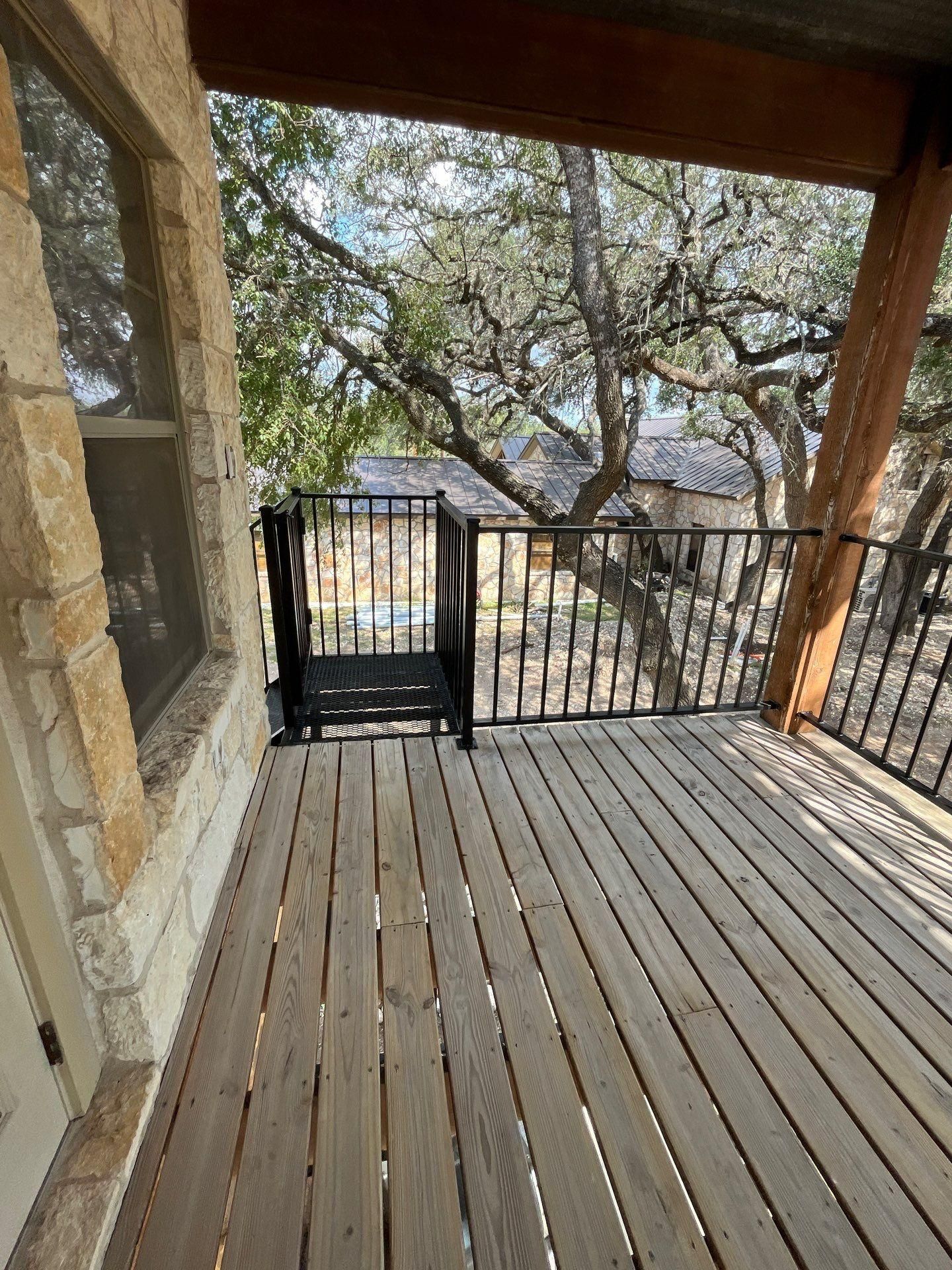  for De Leon Carpentry & Renovation  in Leakey, TX
