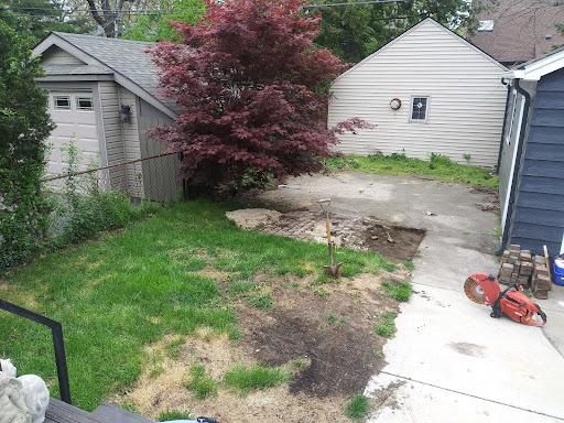  for Humphries Hardscape in Wyandotte, MI