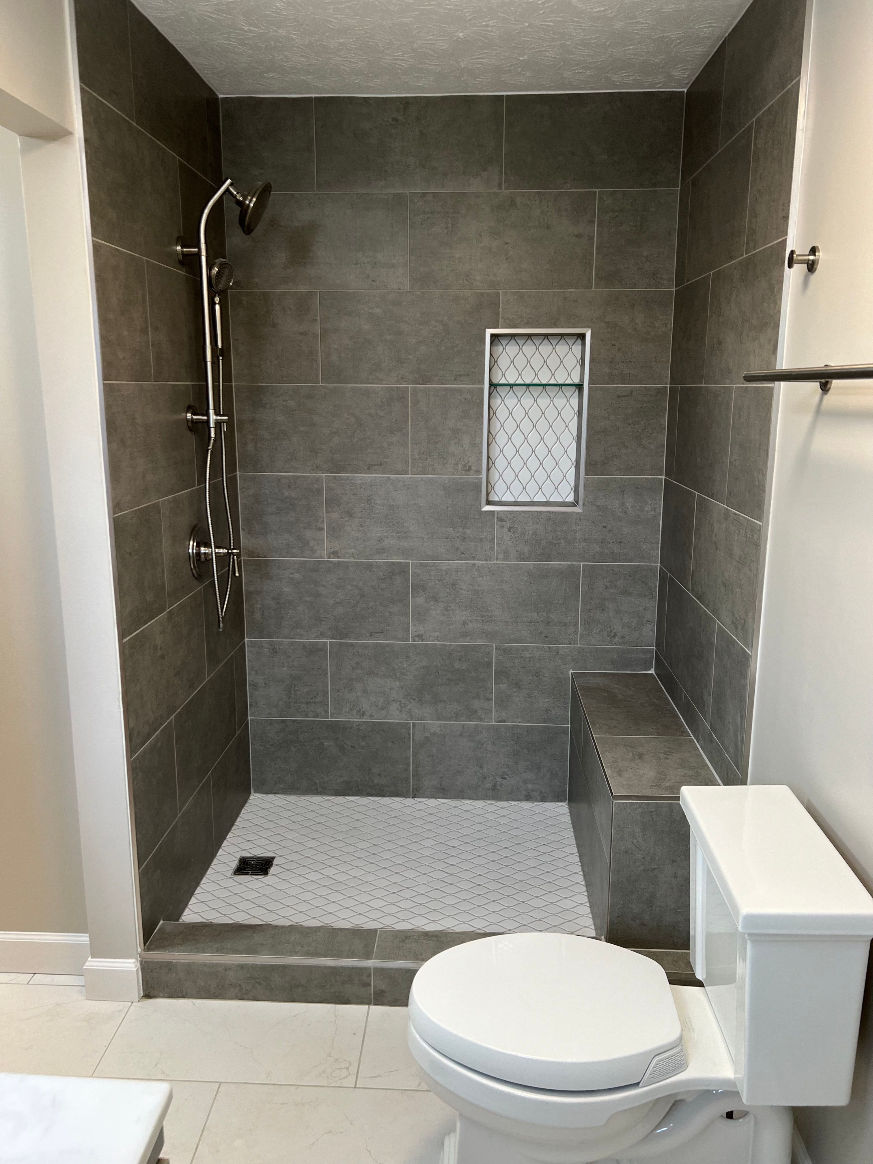 for Riveras Contracting in Beavercreek, OH