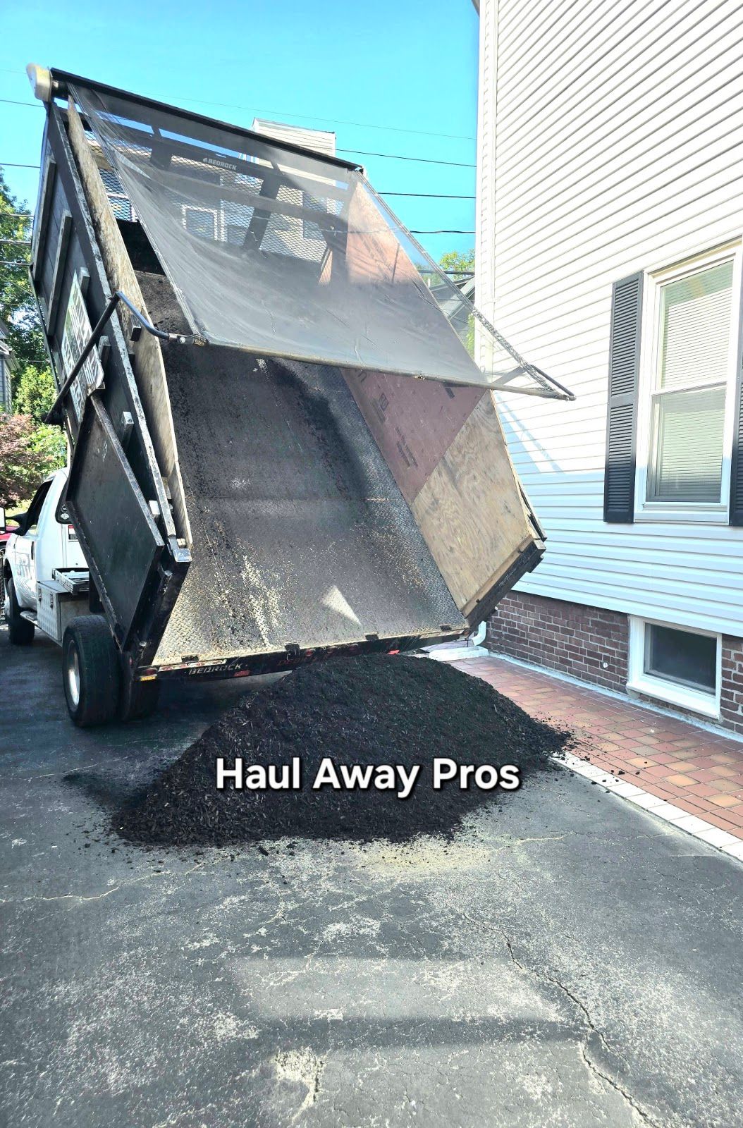 Junk Removal for Haul Away Pros in Tewksbury, MA