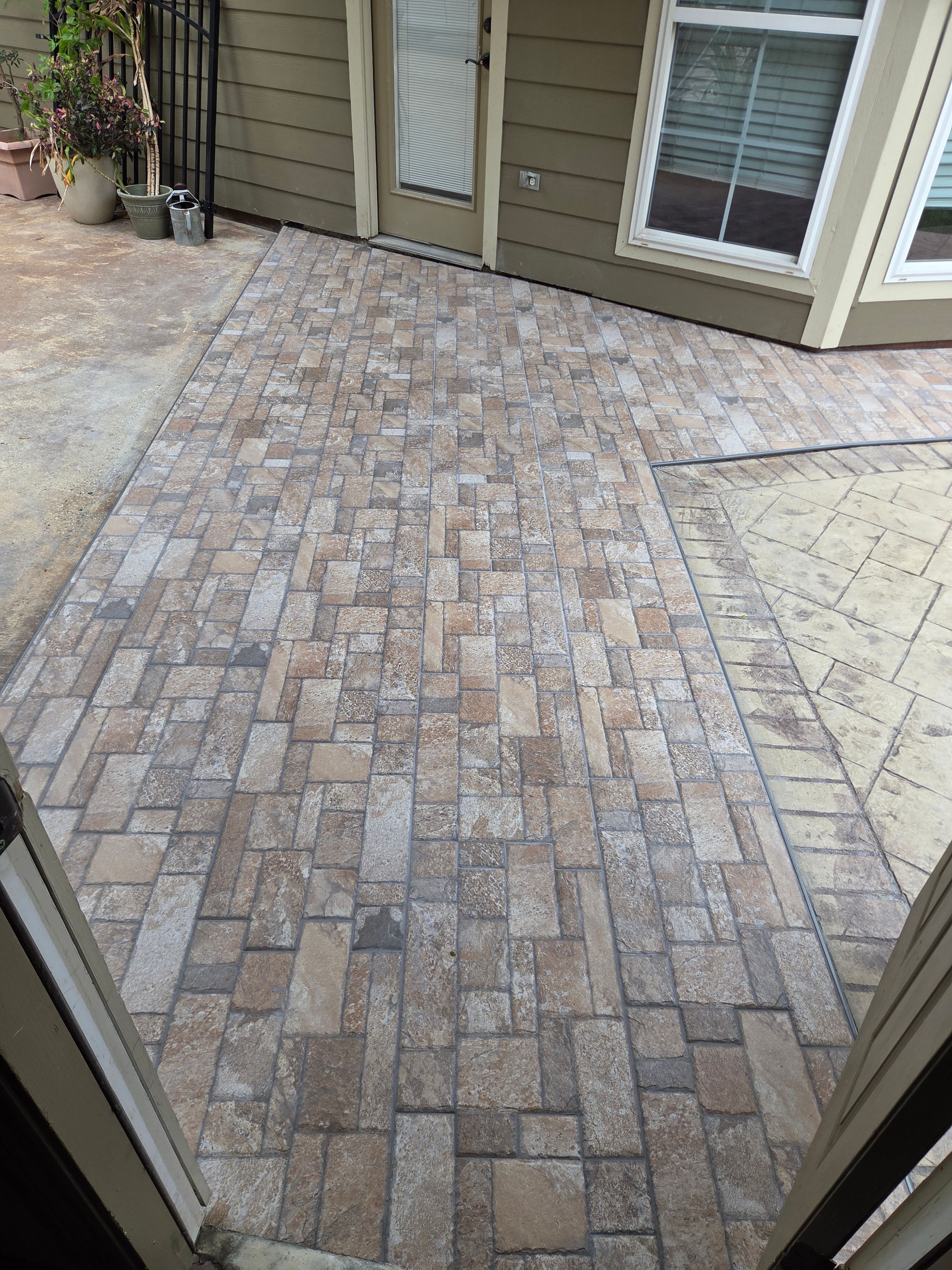  for D&J Custom Floors in Nederland, TX