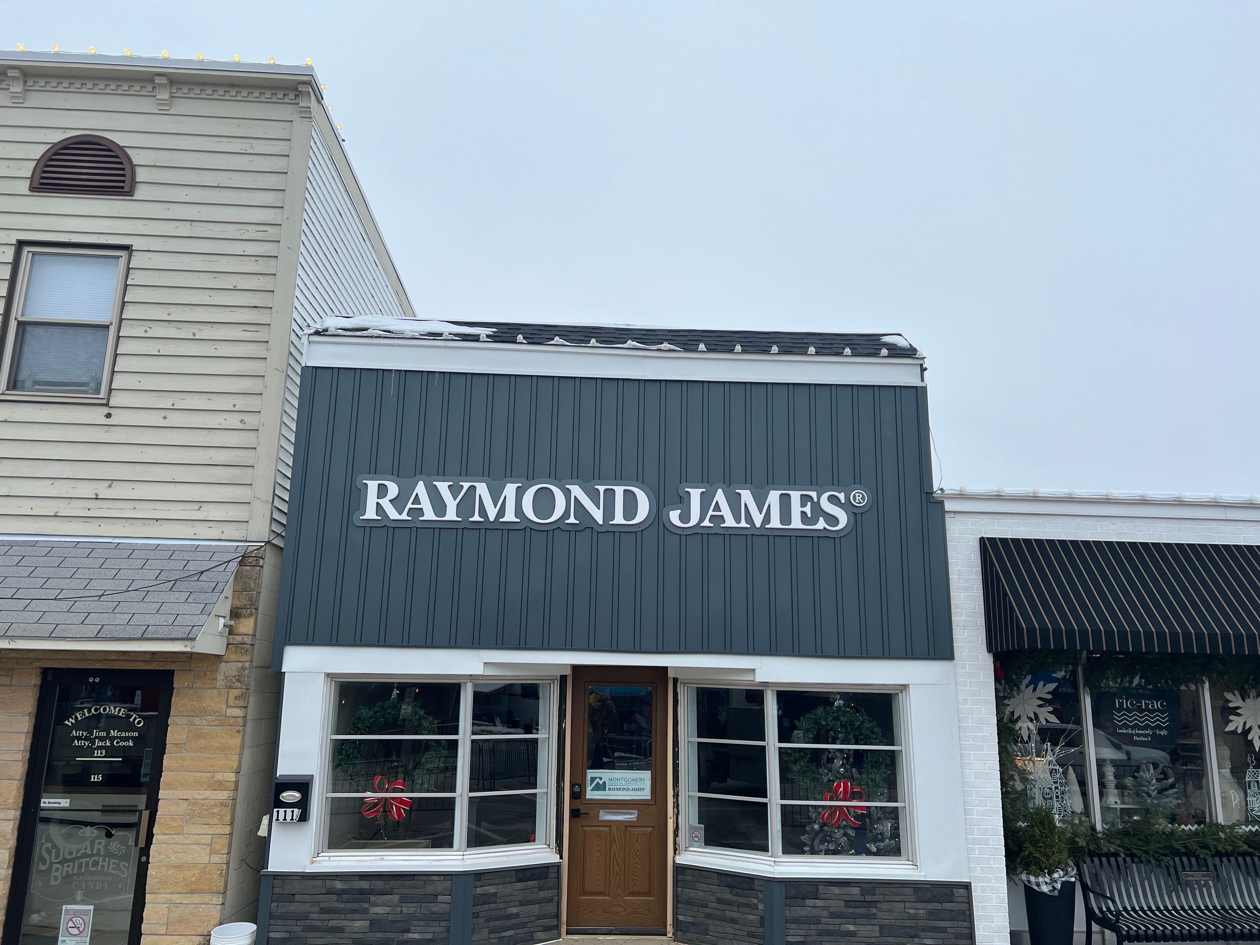  for MTZ Signs in Janseville, WI