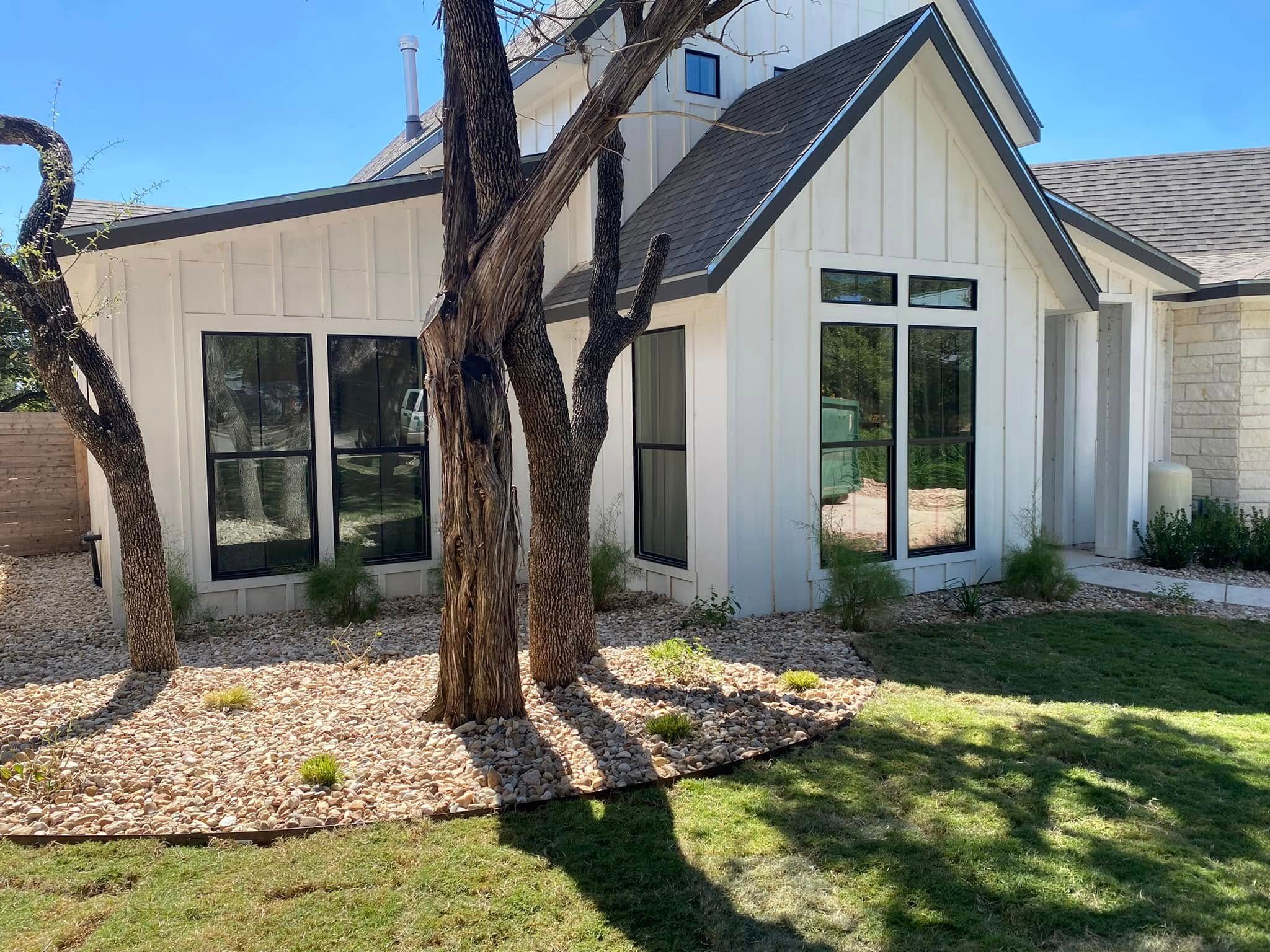  for Robert’s Lawn & Tree Service in Austin, TX