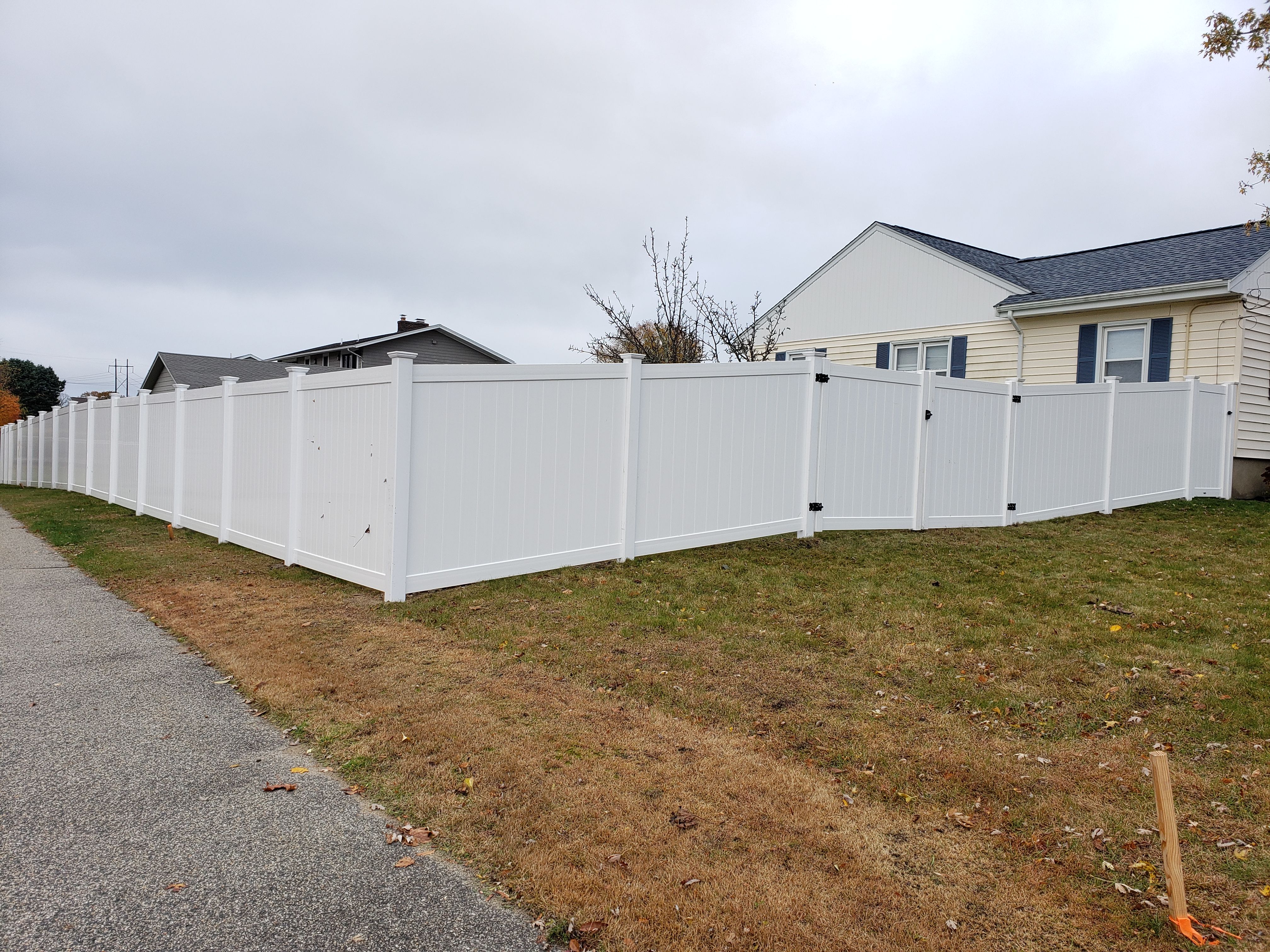 Vinyl Fences for Azorean Fence in Peabody, MA