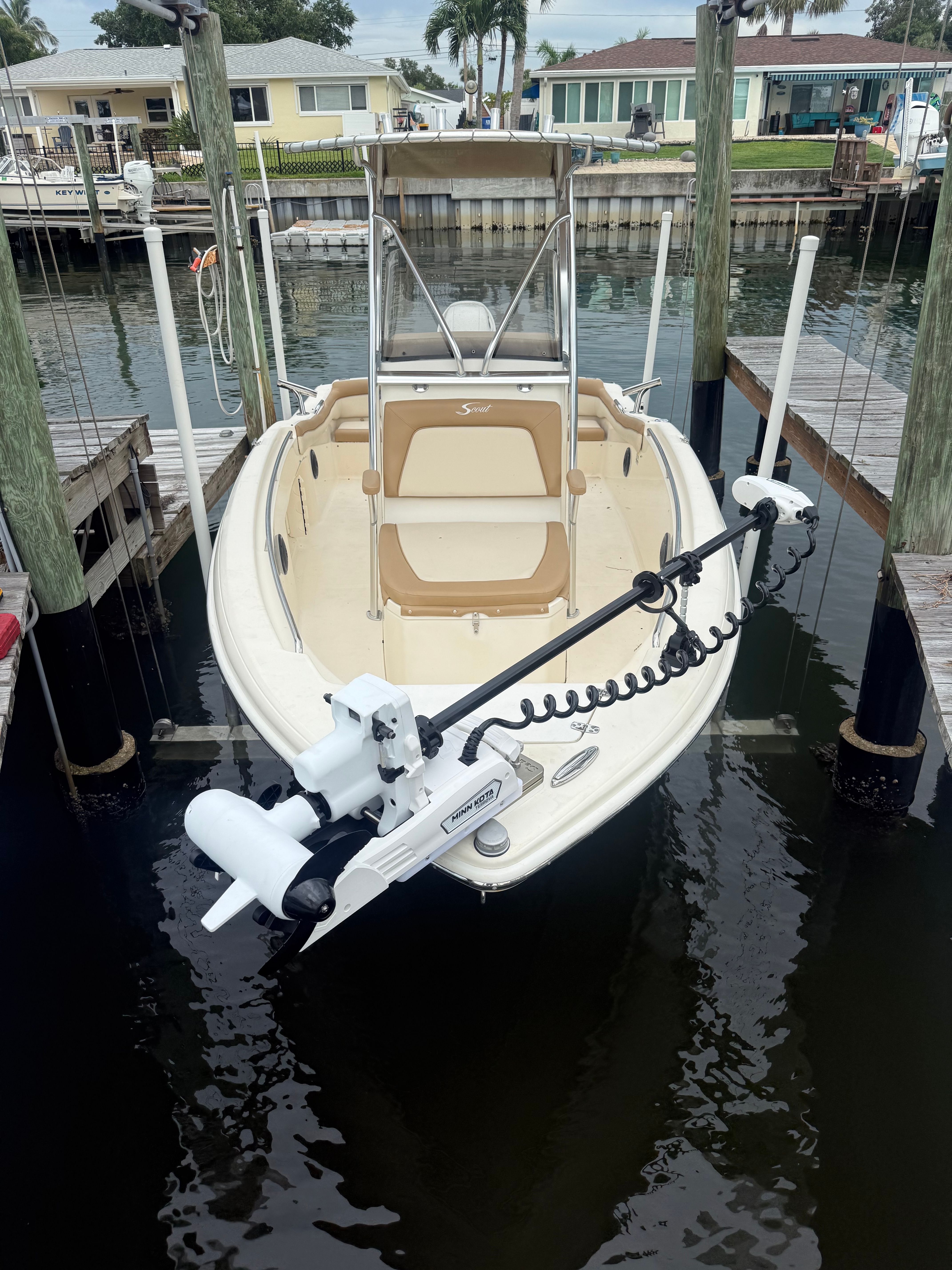  for Floyd's Marine LLC in St. Petersburg, FL