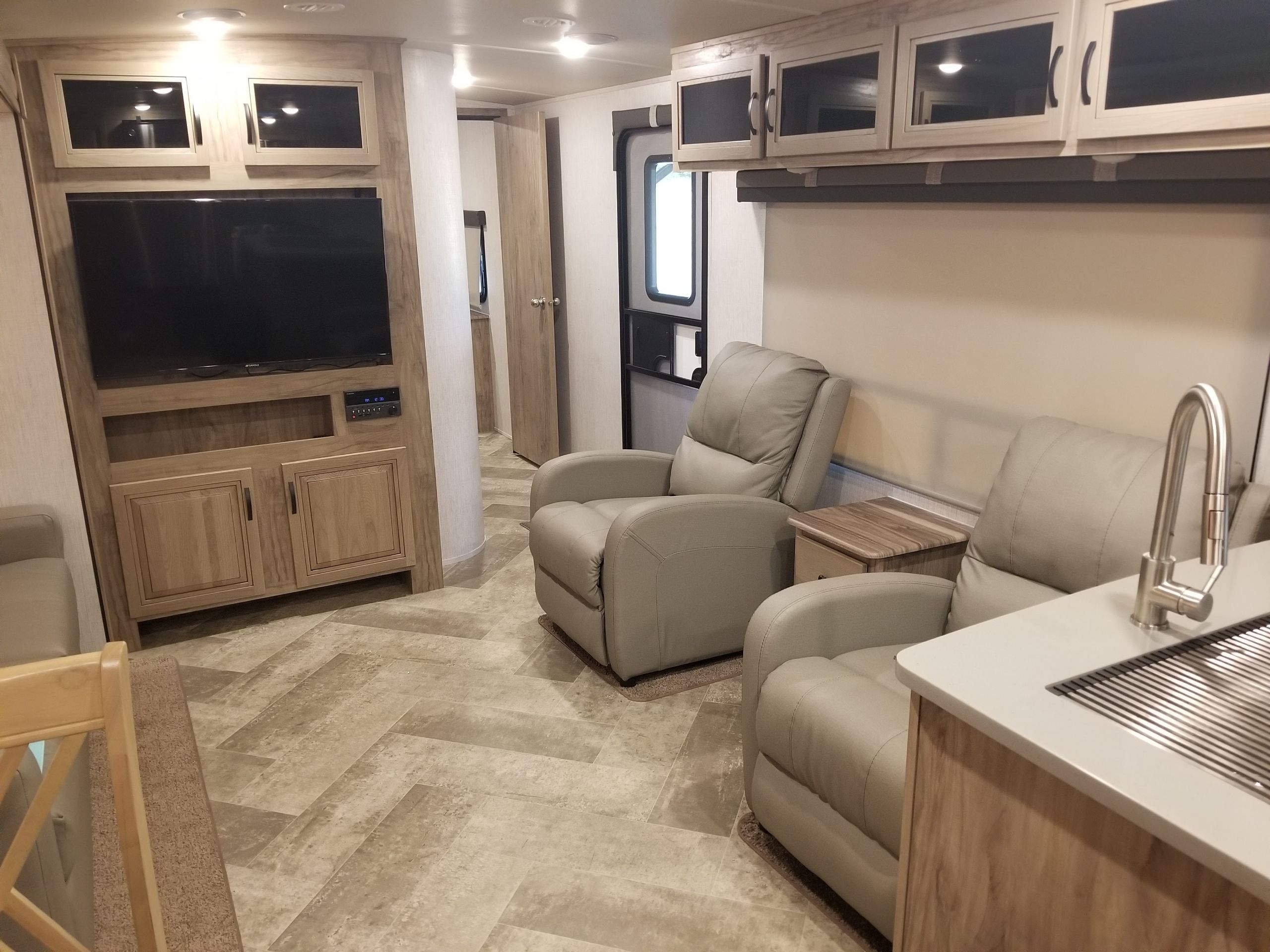 Solaire  for Paradise RV Rentals in Perry, GA