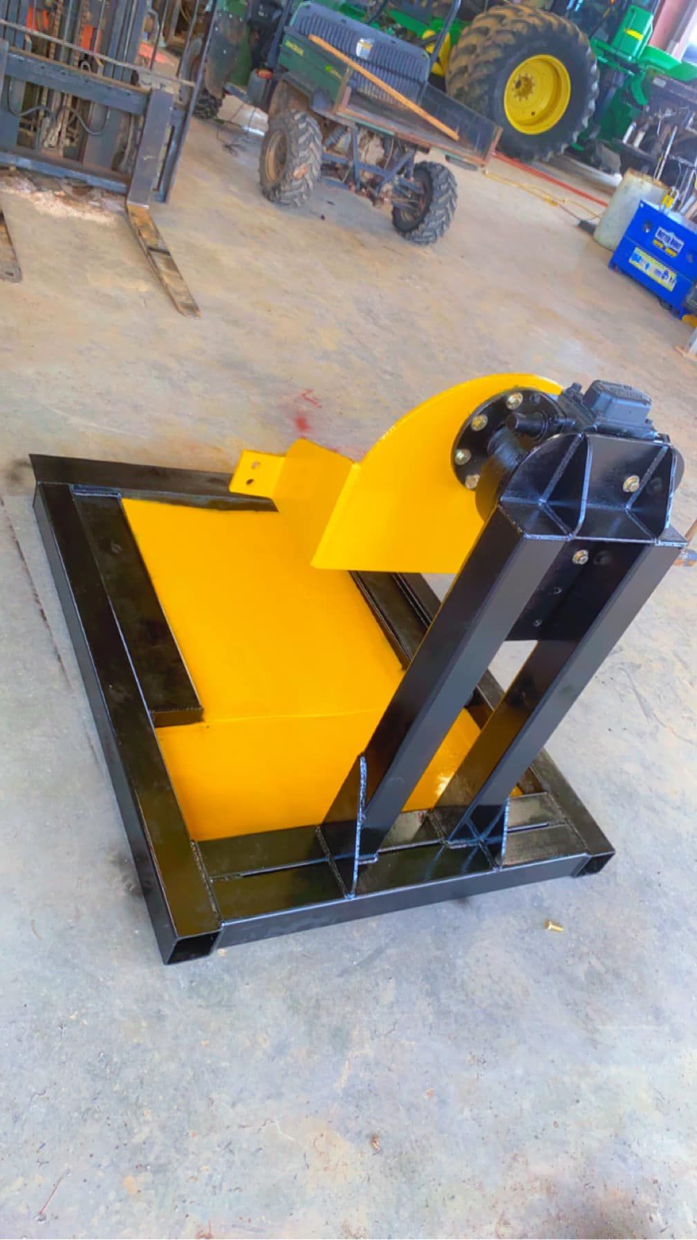 Welding for Wright's Fabrication in Huntsville, AR