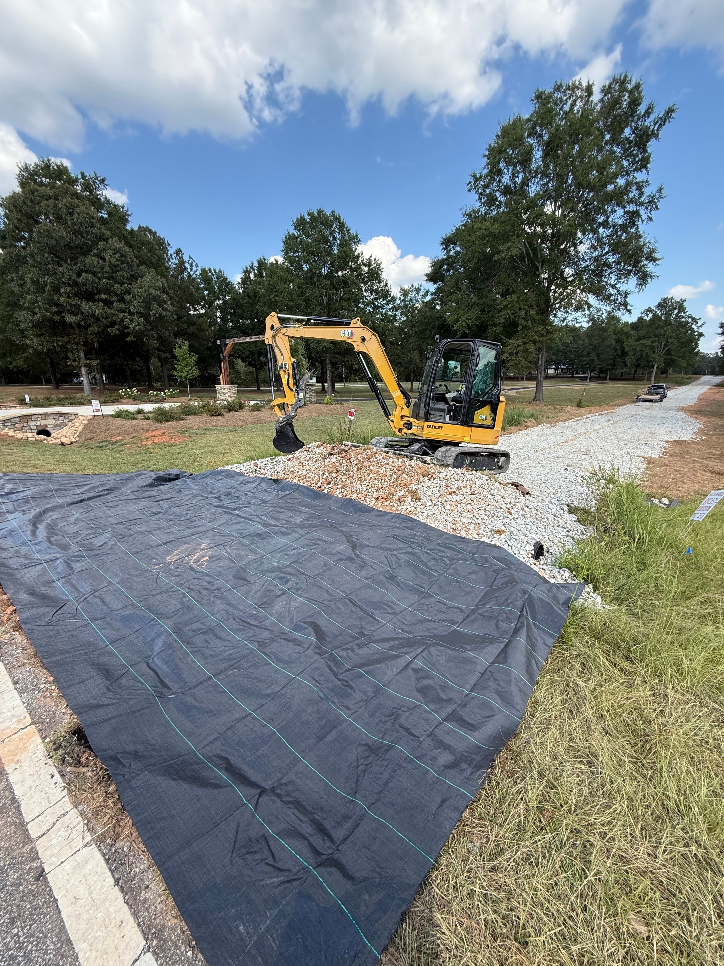 Dirtwork for J&J Hauling and Outdoor LLC  in Fayetteville, GA