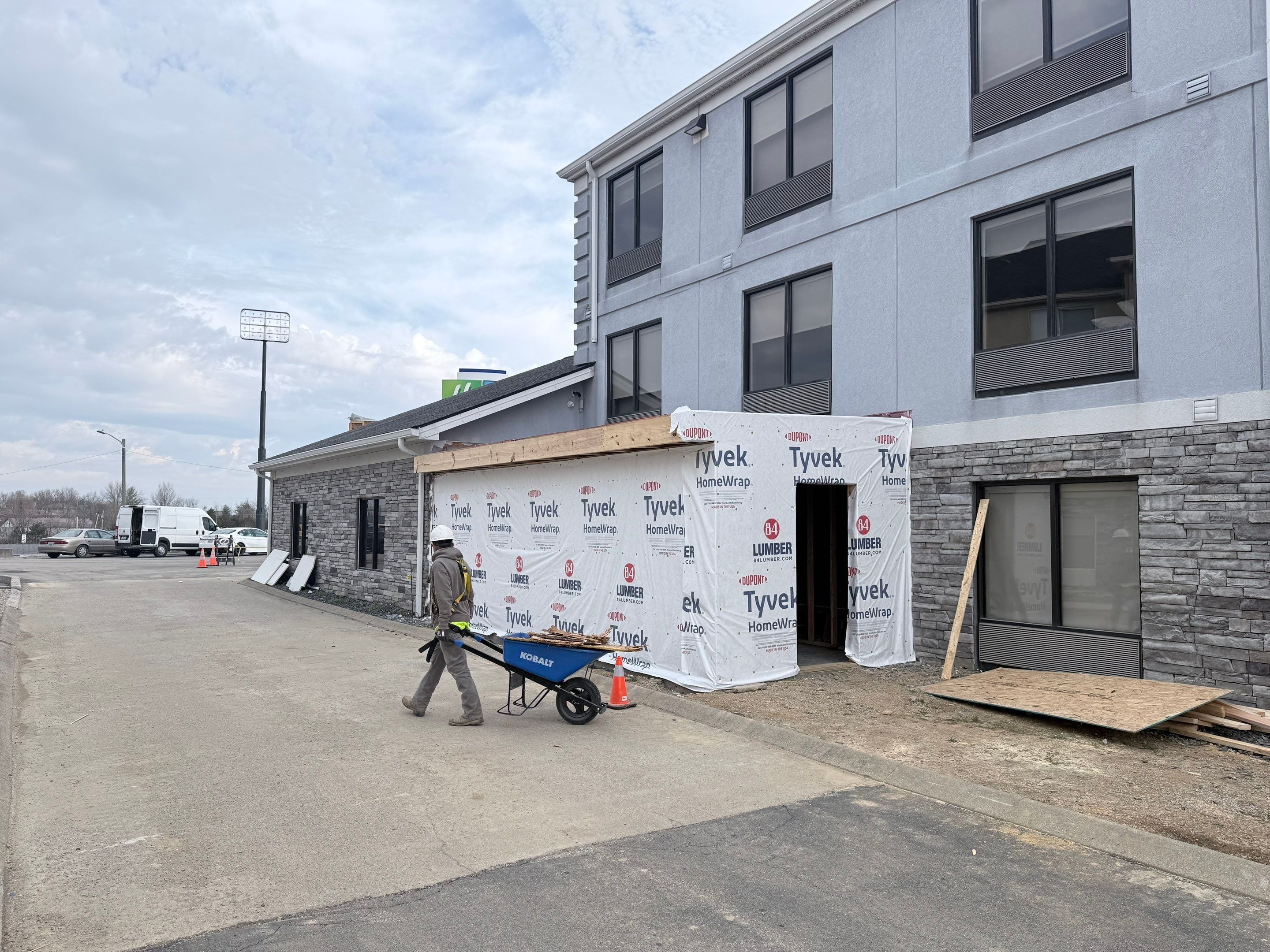  for Paramount Construction in Lexington, KY