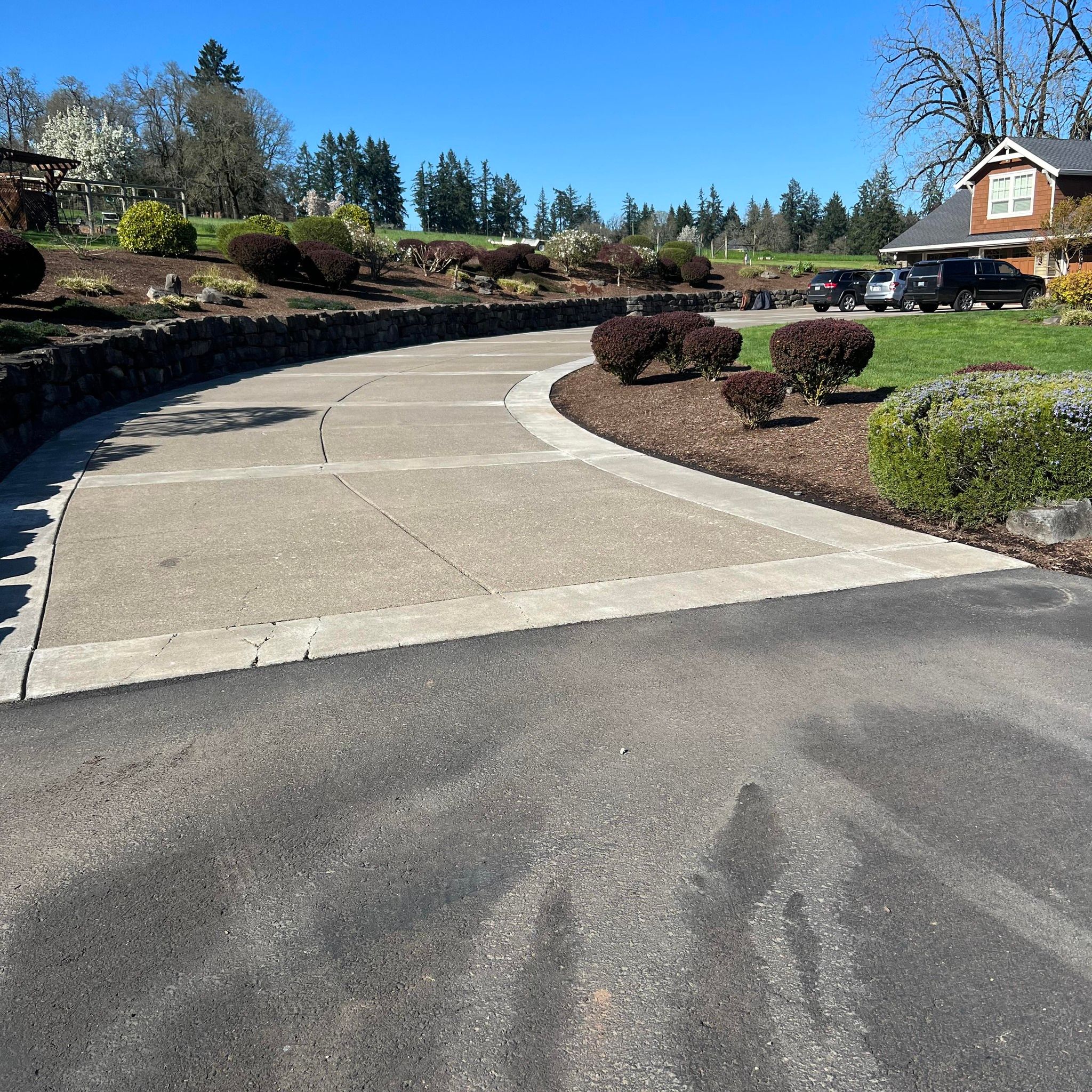  for Orange Landscape in Woodburn, OR