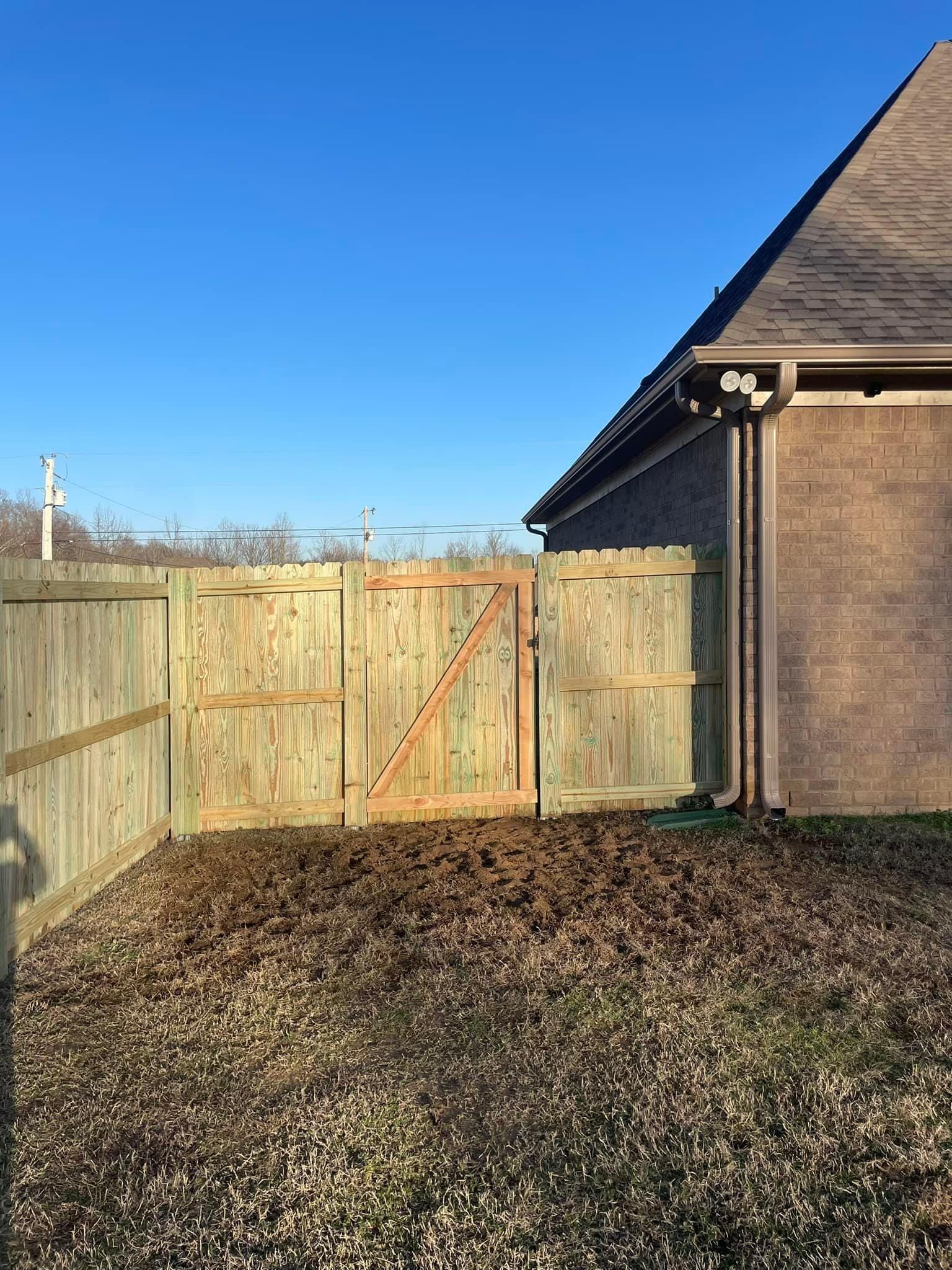  for Manning Fence, LLC in Hernando, MS