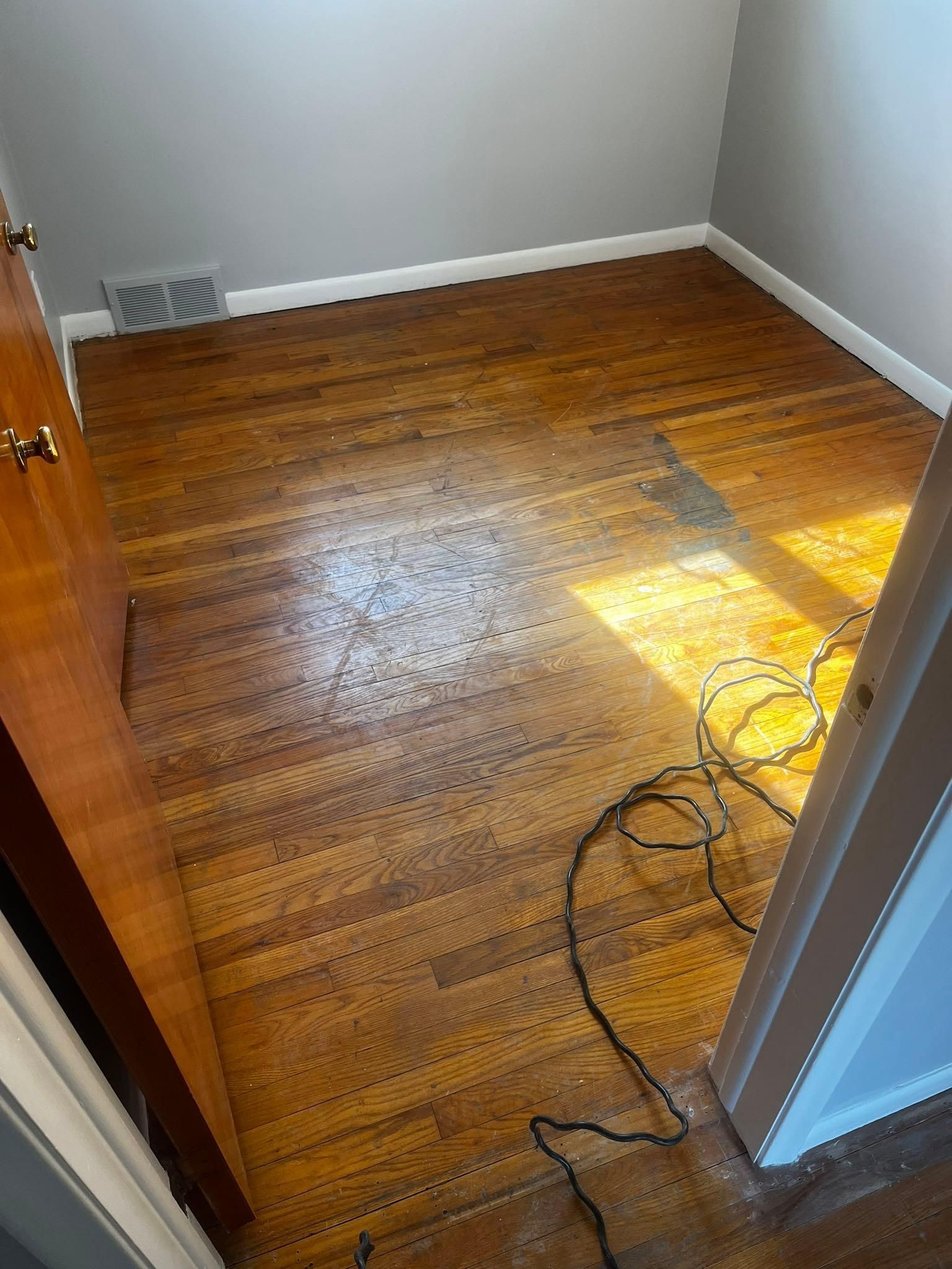 All Photos for Kozlowski’s Hardwood Floor Refinishing in Flat Rock, Michigan