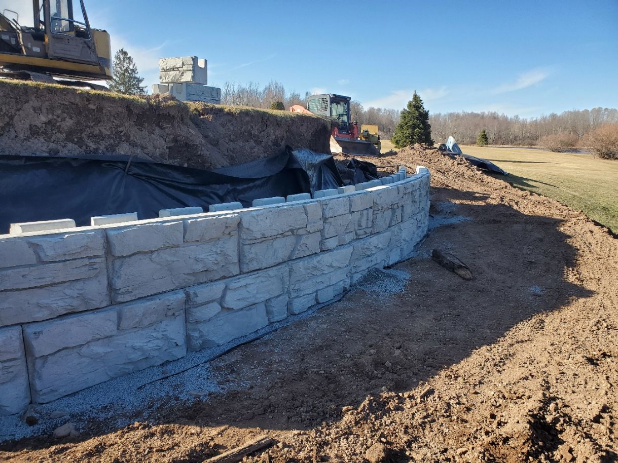  for R McK Excavating in Lake Ariel, PA