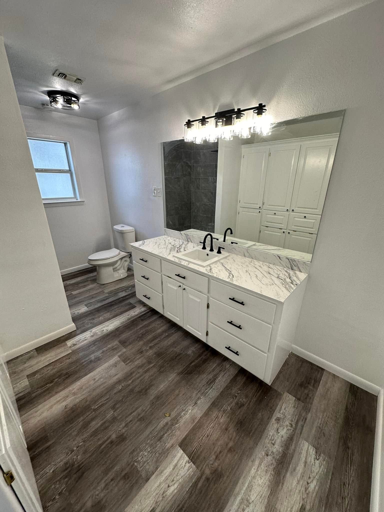 All Photos for Suarez Pro Flooring and Remodeling in Comanche, TX