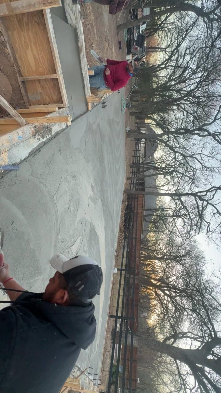  for Leal's Welding & Construction LLC in Granbury, TX