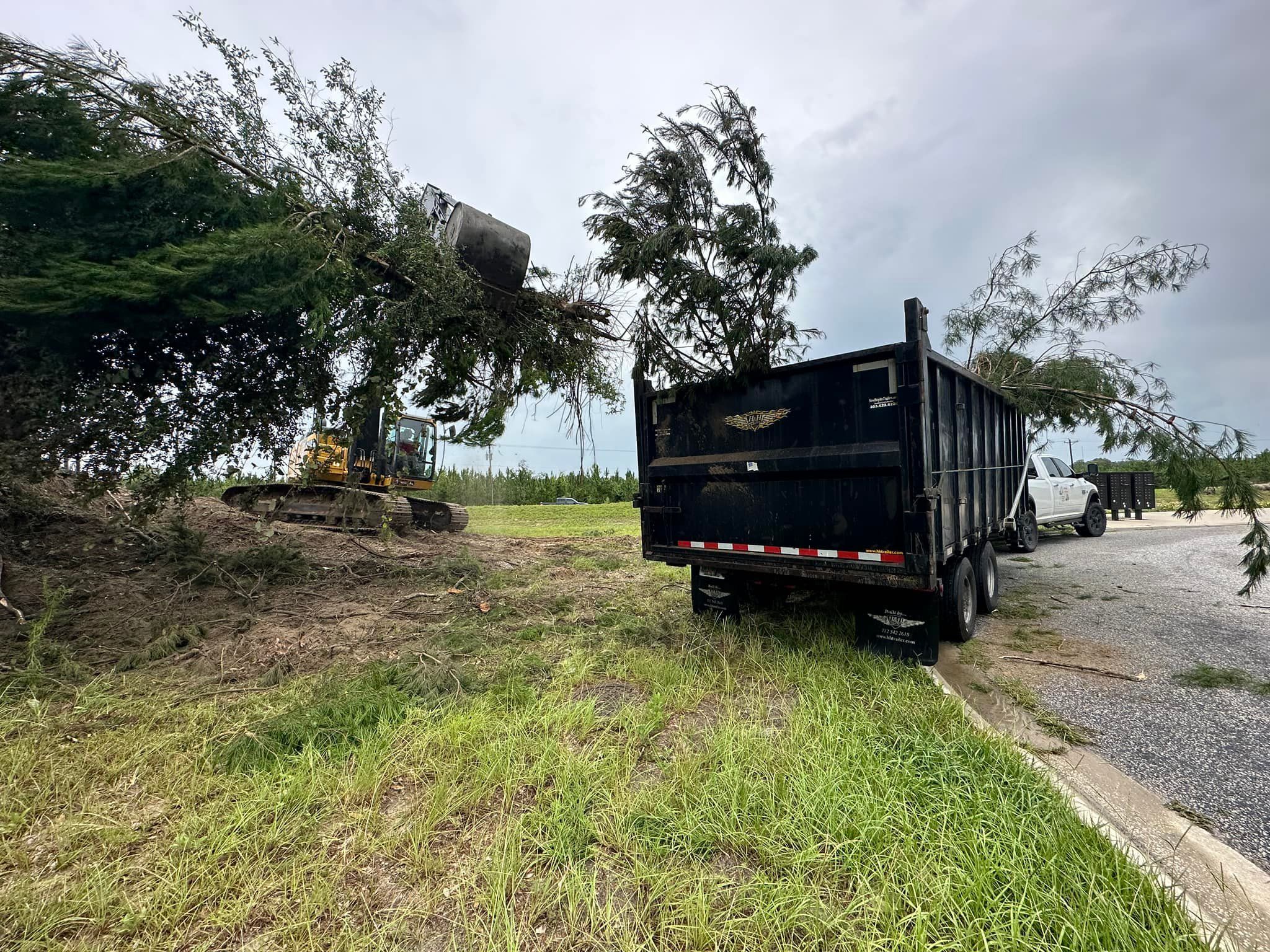 Excavating Company for CJ Dirtwork in Crescent City, FL