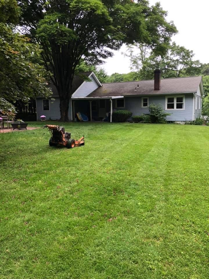 All Photos for Guaman’s Landscaping in Waterbury, CT