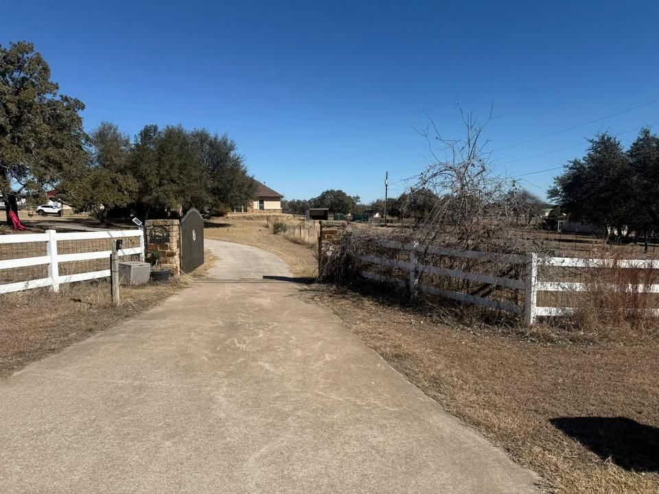 All Photos for Oakley’s Stump ‘N Grind in Leander, TX