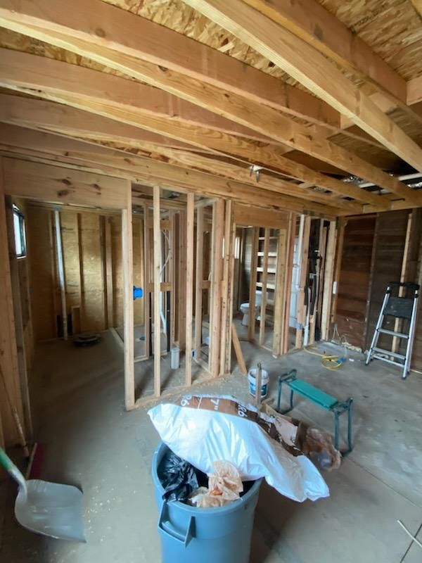 for Rocking R Home Construction And Design LLC in Smithville, TX