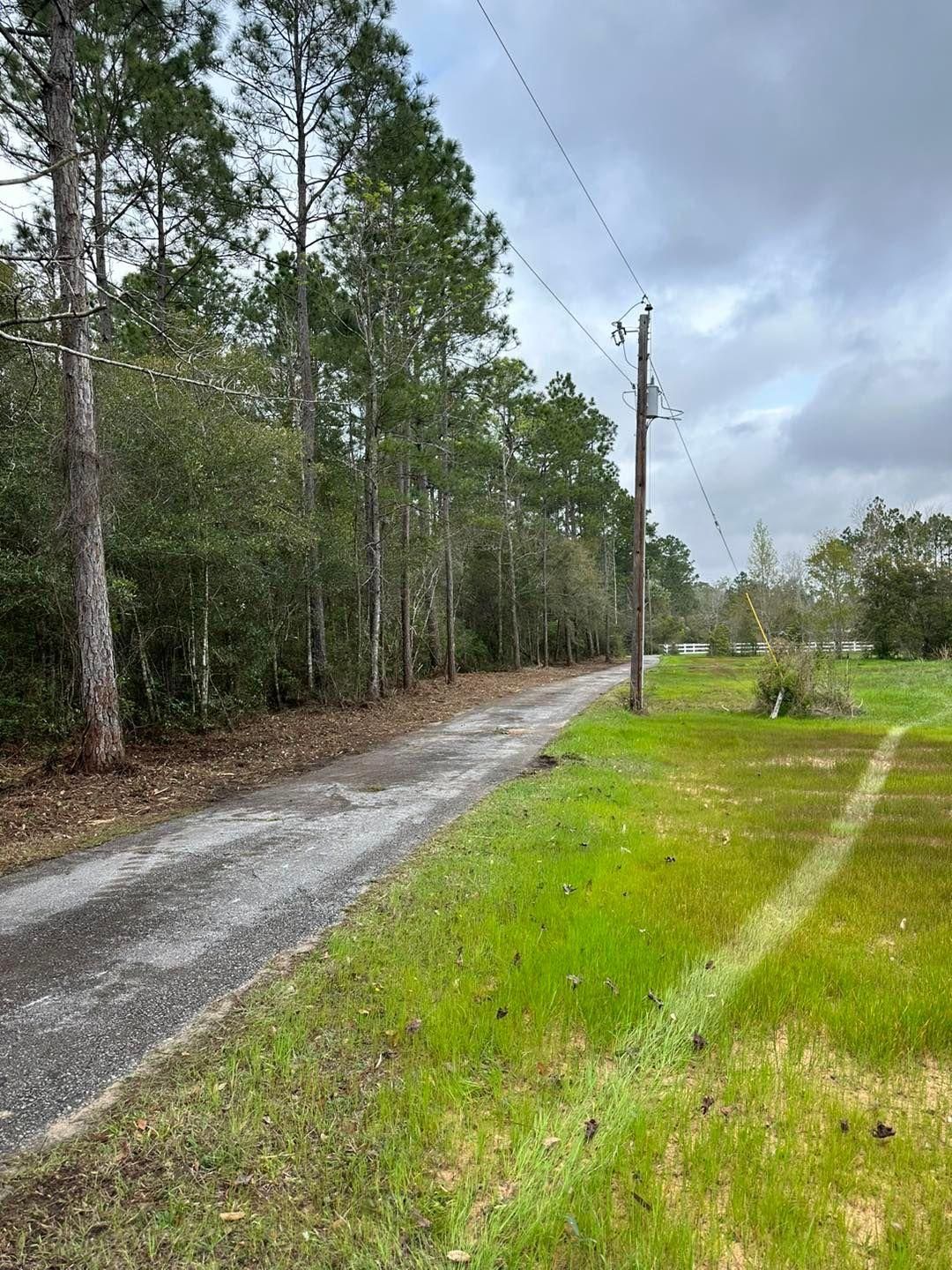  for White’s Land Maintenance in Milton,, FL