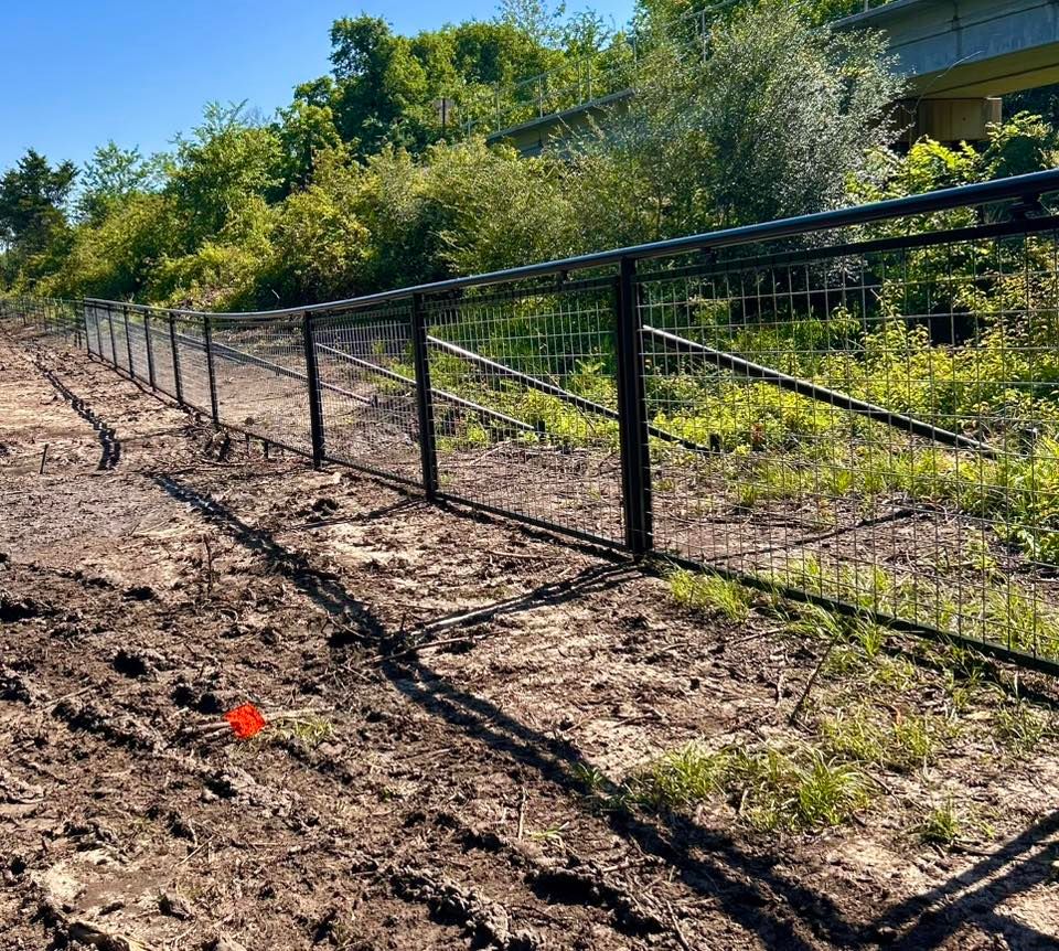  for 5-7 Fencing & Construction in Madisonville, TX