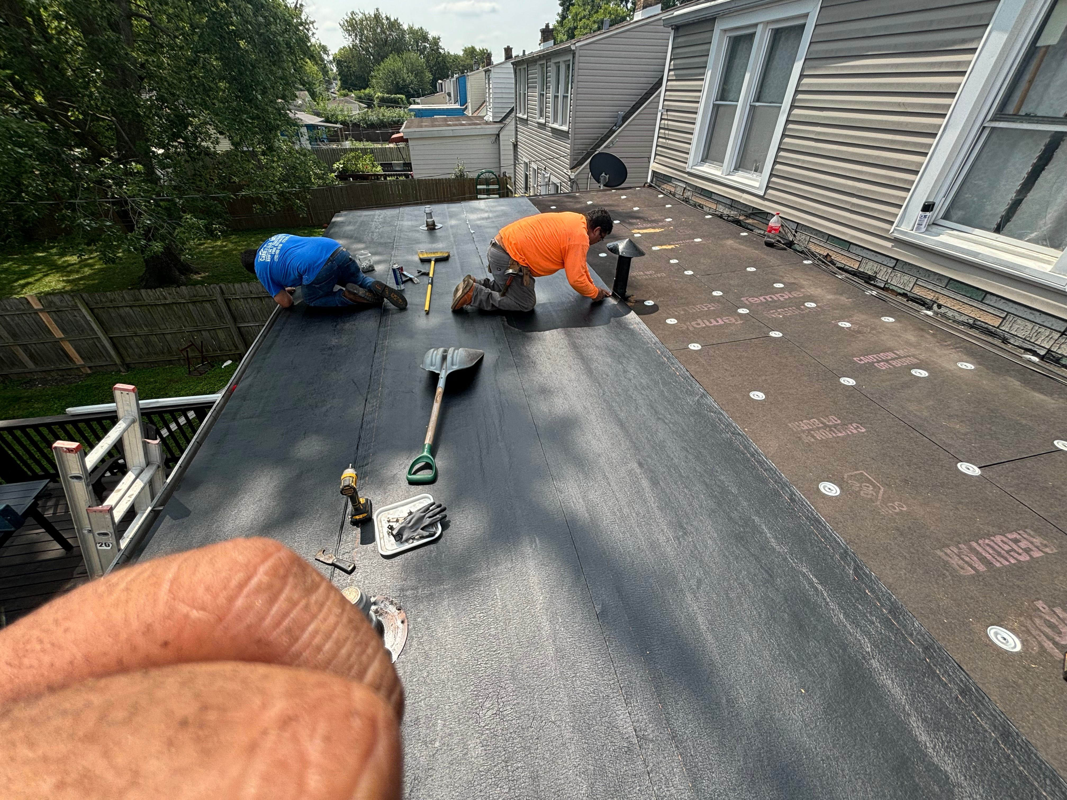 Roofing for Construction and Contracting by Superior in Chicago, IL