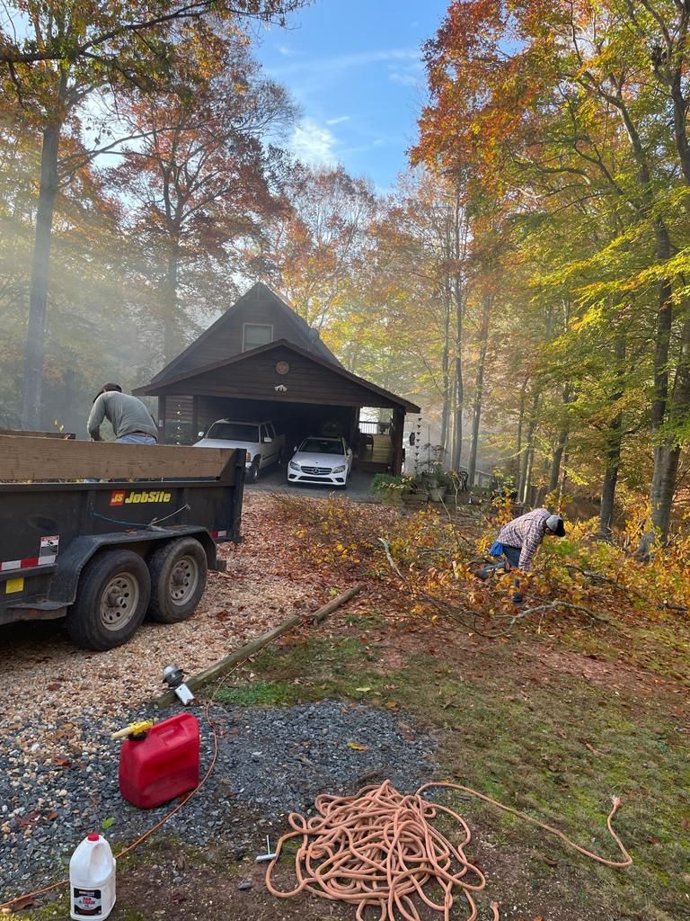 Tree Removal for Rosales Landscaping LLC in Lake Gaston, North Carolina