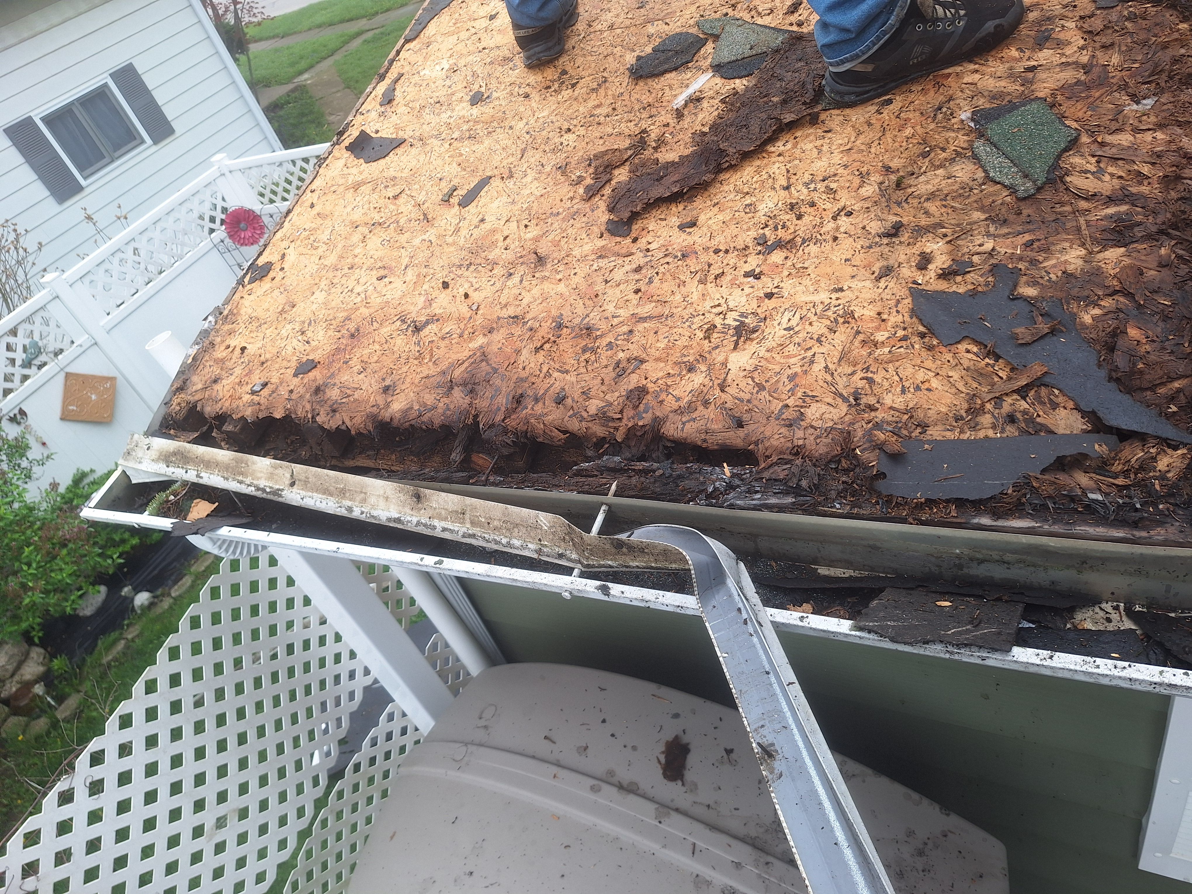  for Jays Roofing and Construction in Toledo, Ohio