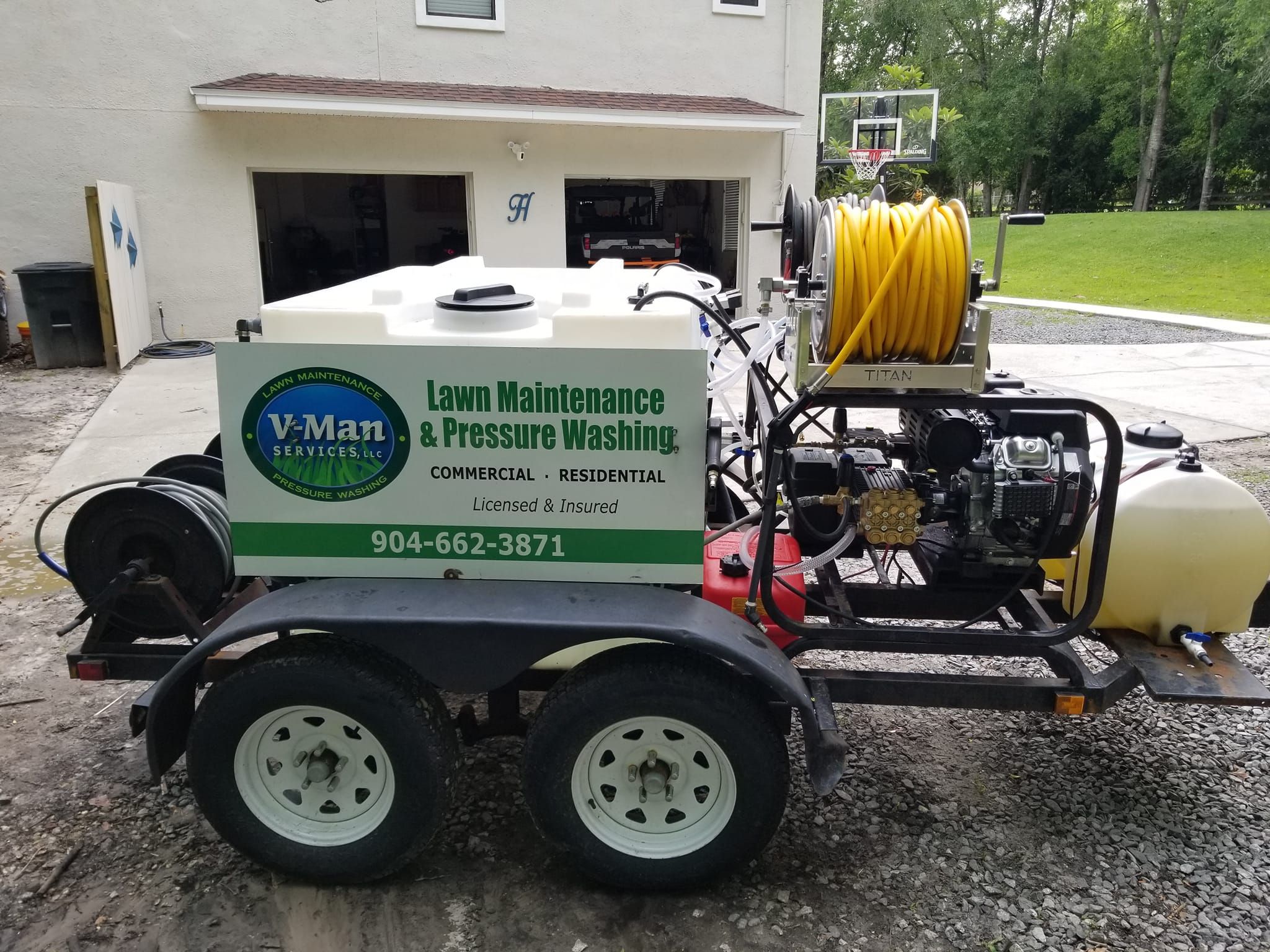 Pressure Washing & Softwashing for V Man Services LLC in Asbury Lake, FL