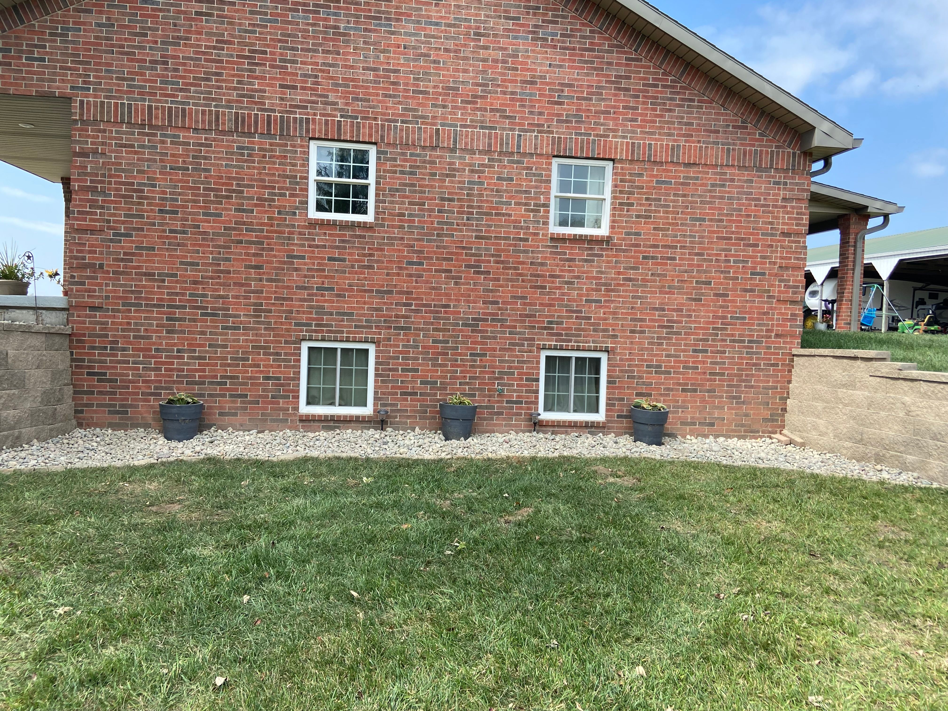  for Thomas' Lawn Care in Maryville, MO