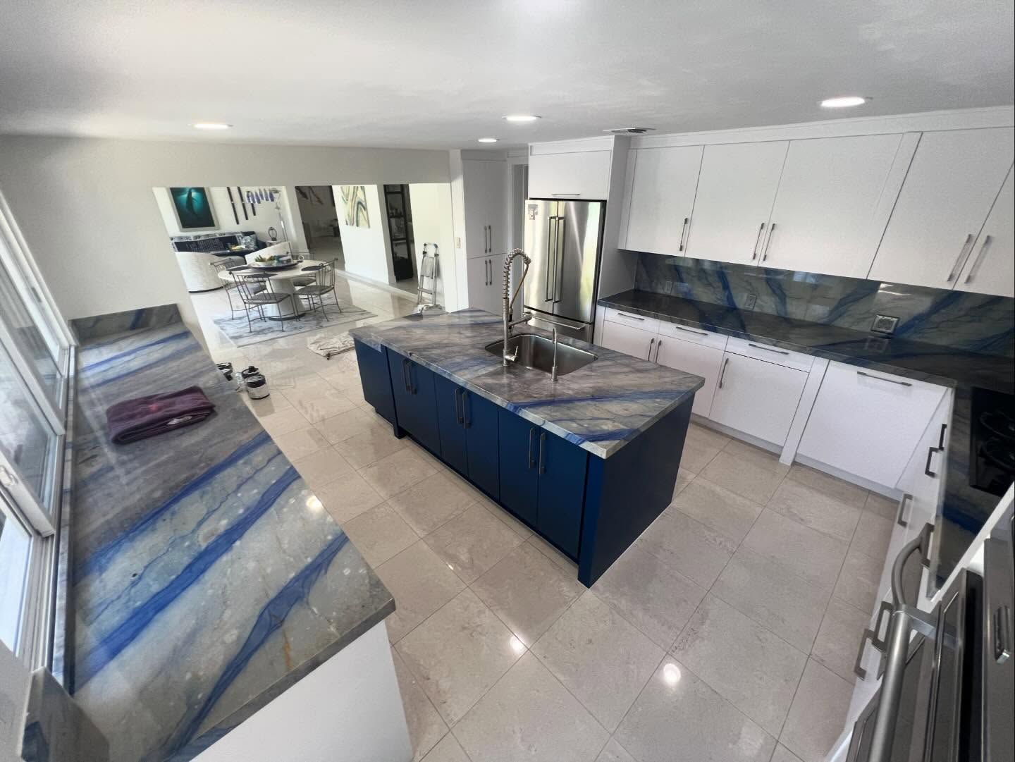  for J & J Refinishing in Fort Lauderdale,  FL