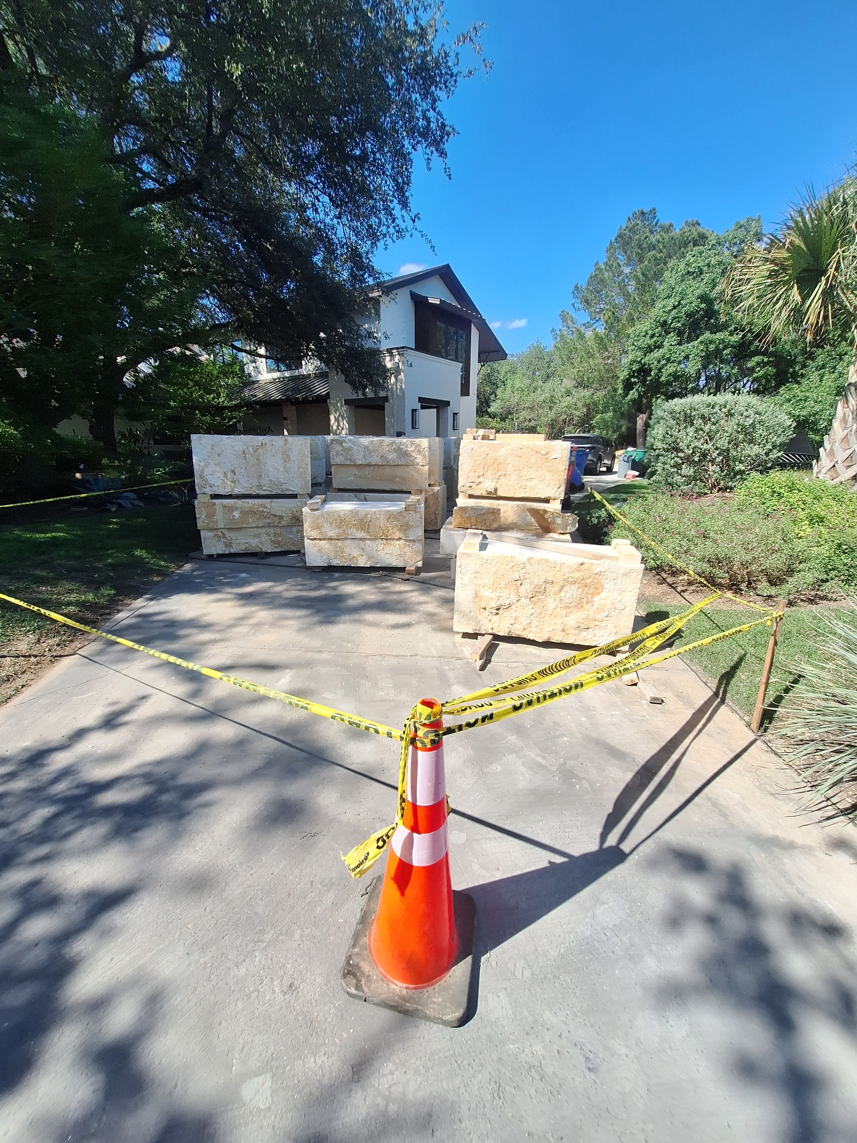  for Leo's Concrete Crew in Elgin, TX