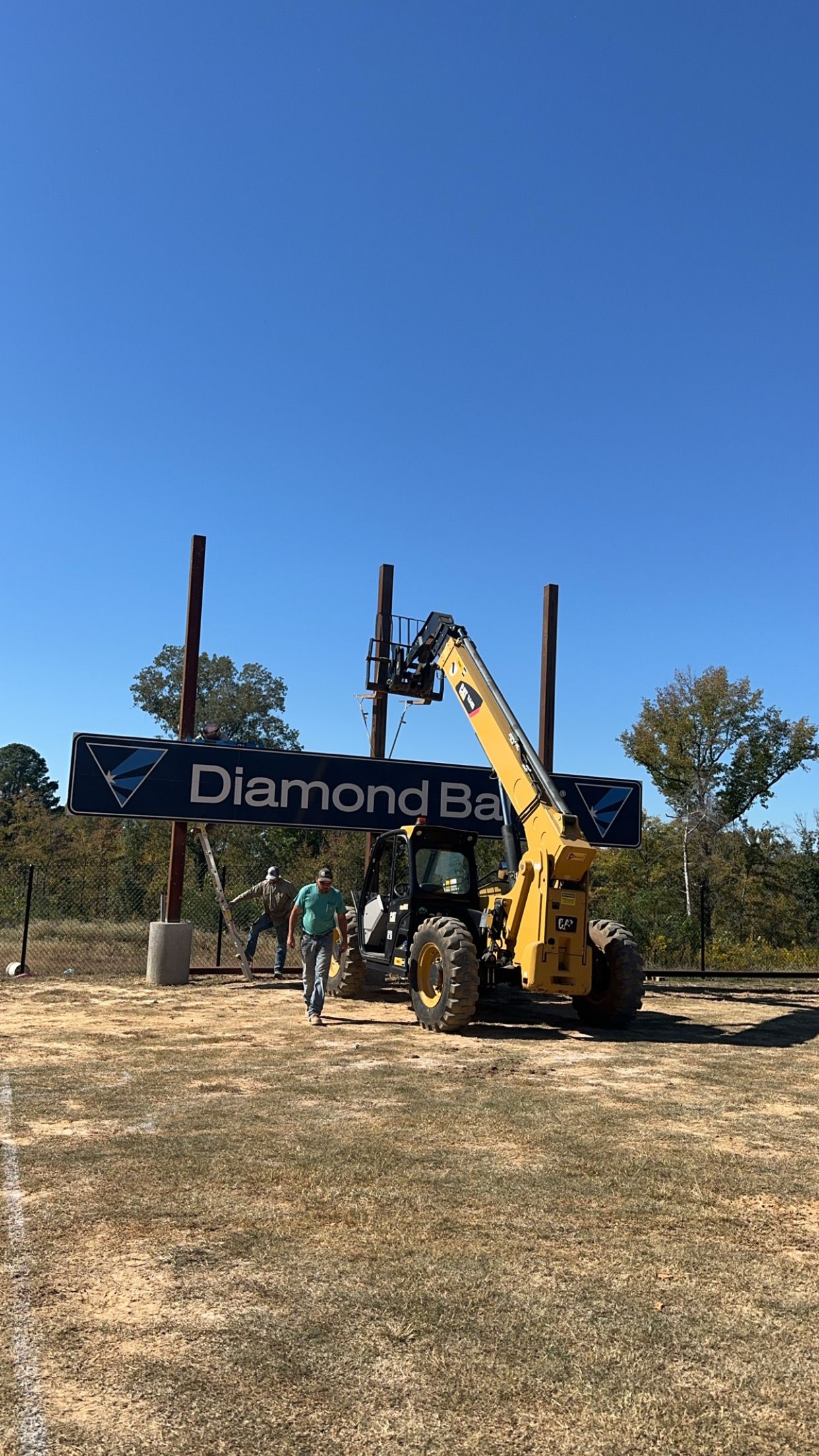 Rental Equipment  for JUSTIN JACQUES LLC DBA DOUBLE J EXCAVATION in Nashville, AR