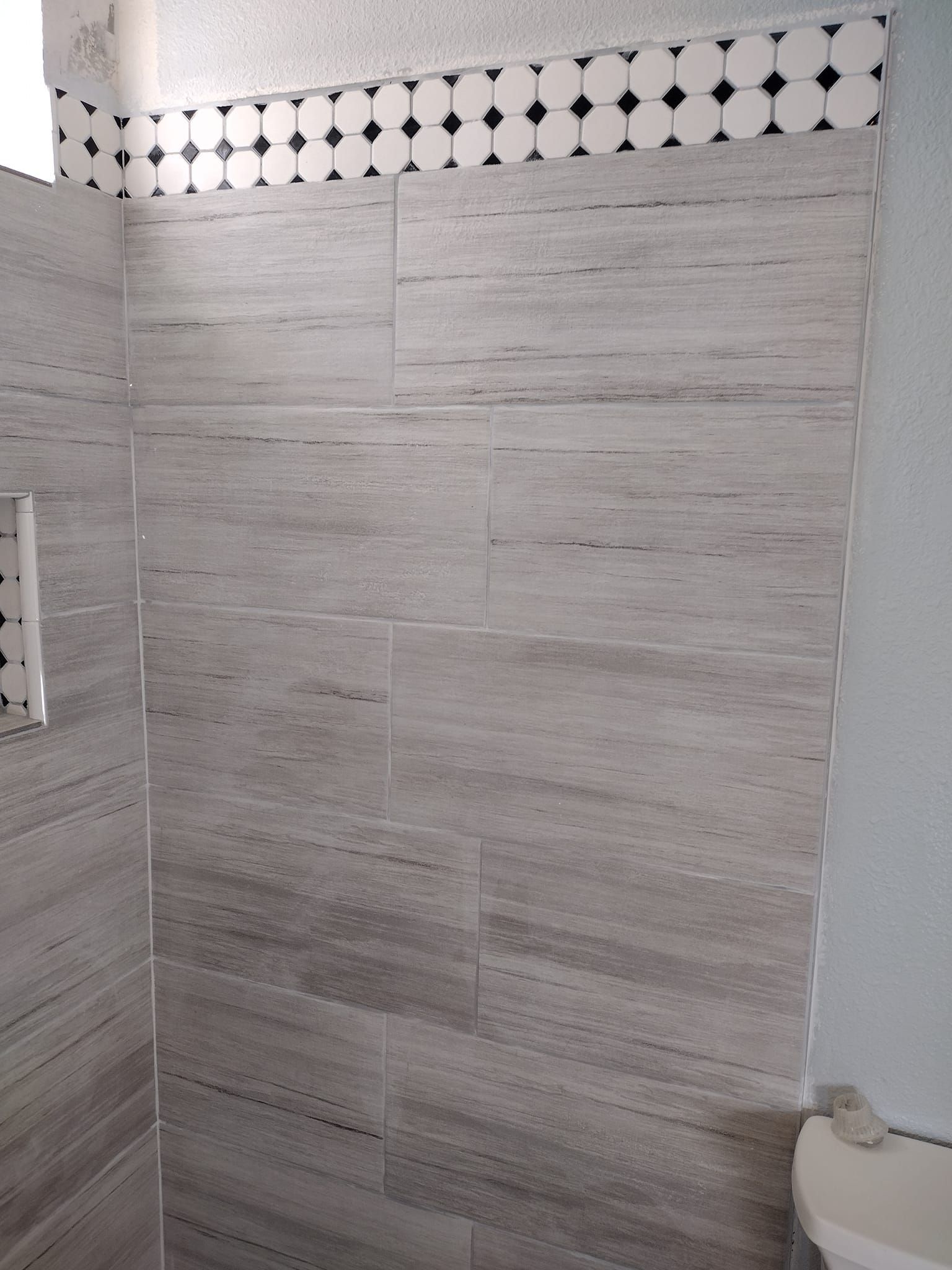  for JR's Tile professional installation in San Bernardino County, CA