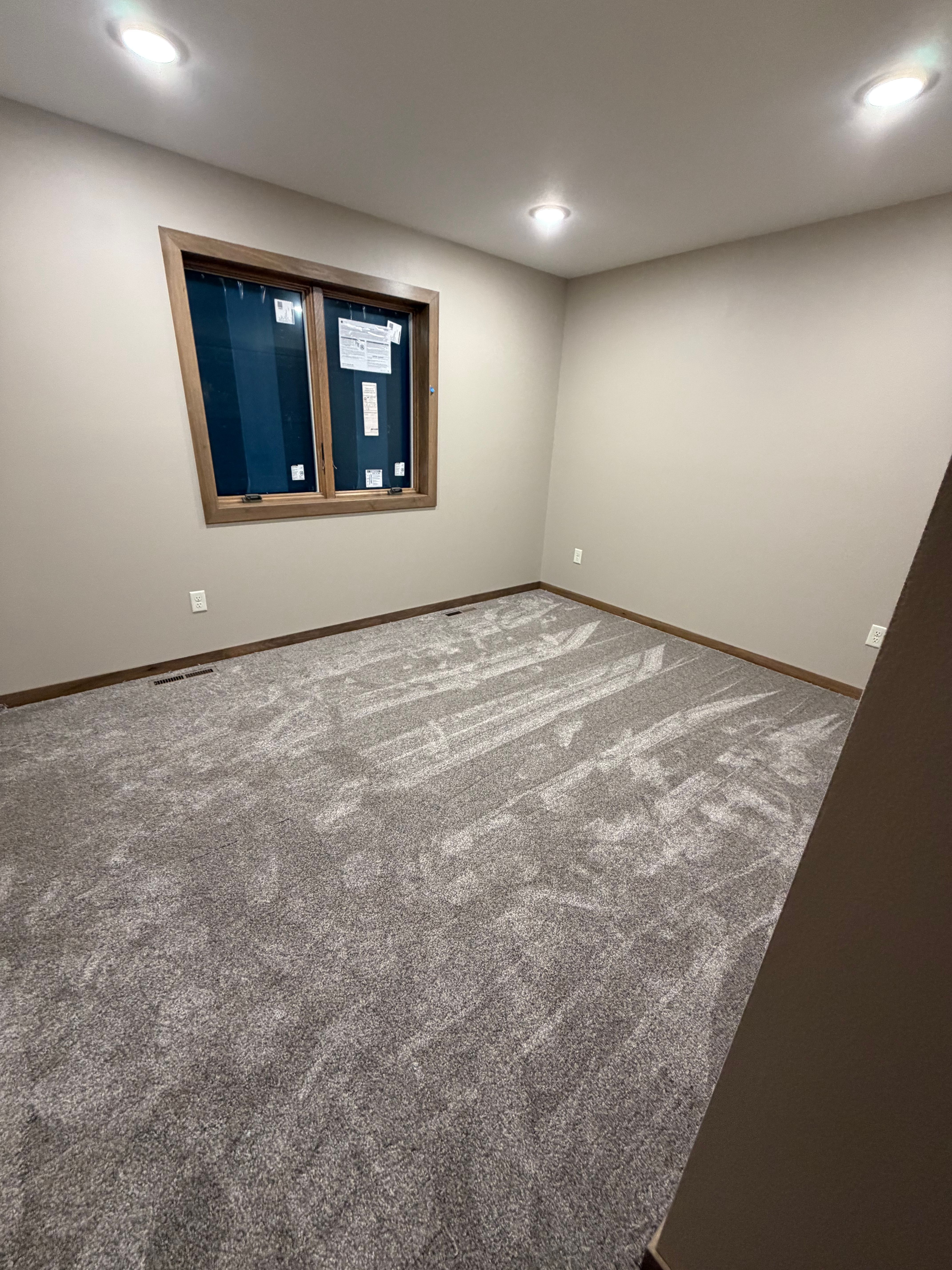  for R. Royal Floors in Royalton, MN