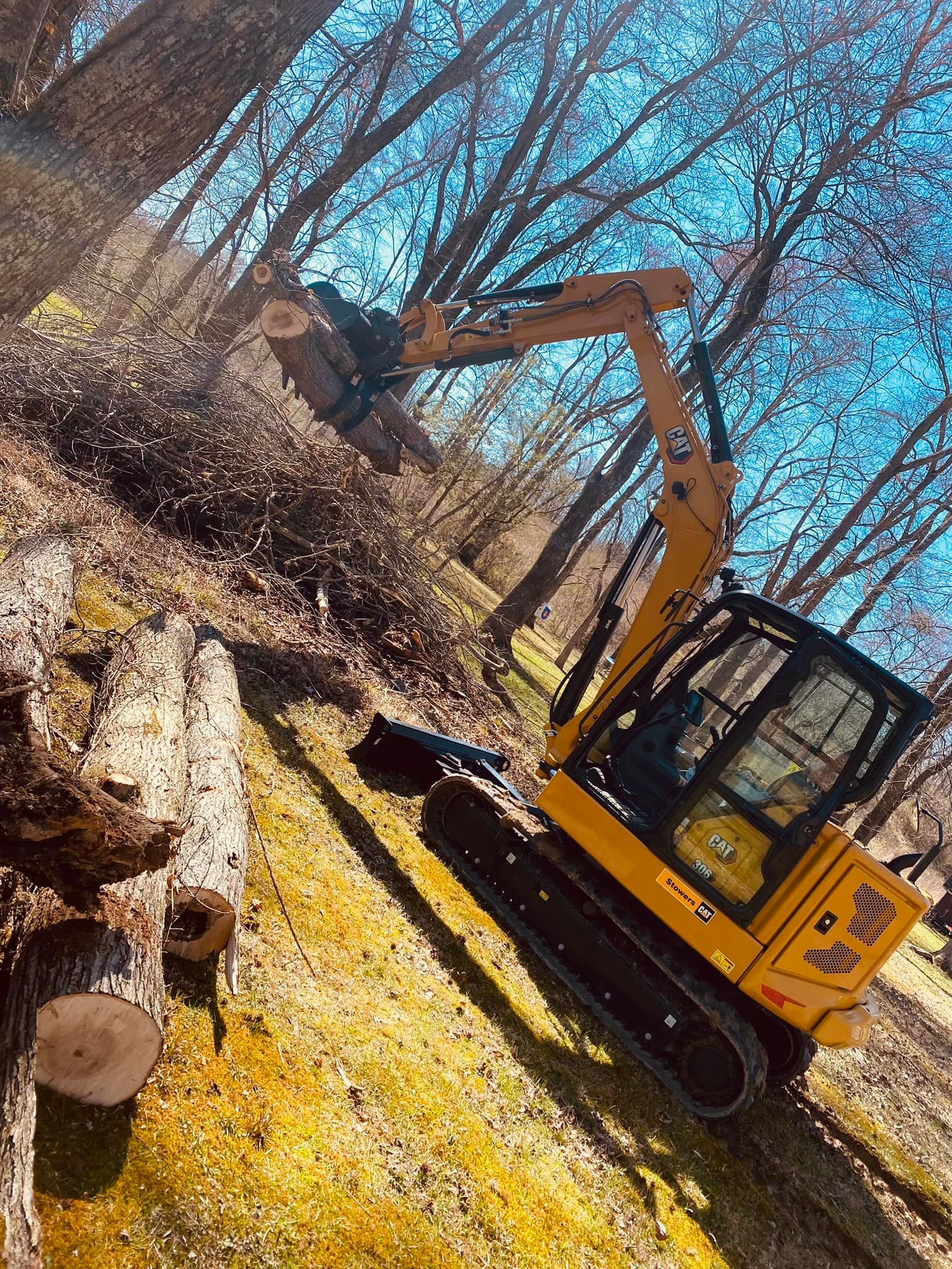  for Mountain Land Services LLC. in Oneida, TN