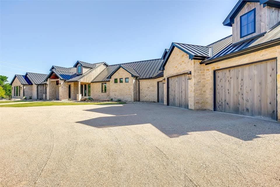  for Granbury Stone Industries in Granbury, TX